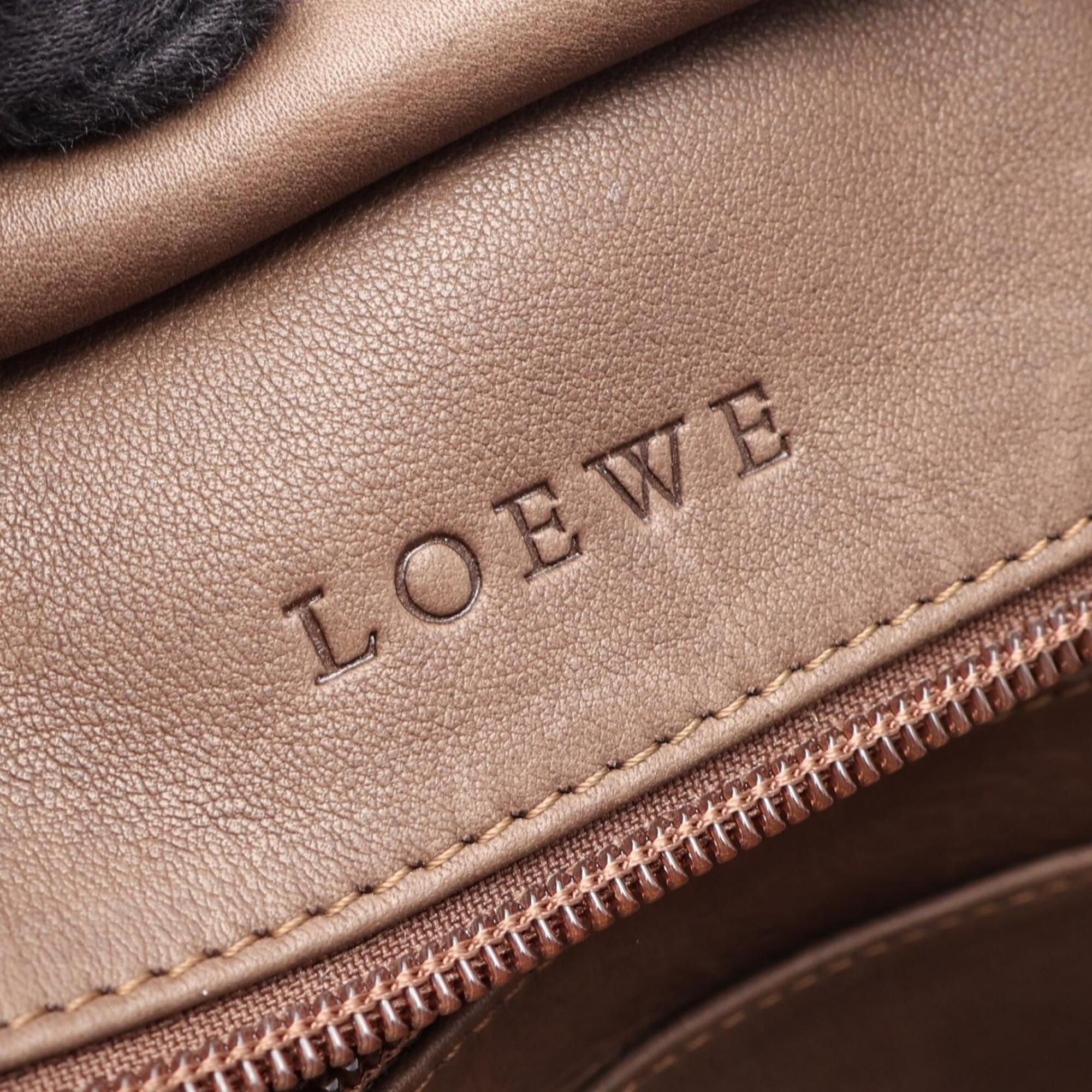 Suede Leather Handbag (Pre-Owned) - Loewe - Modalova