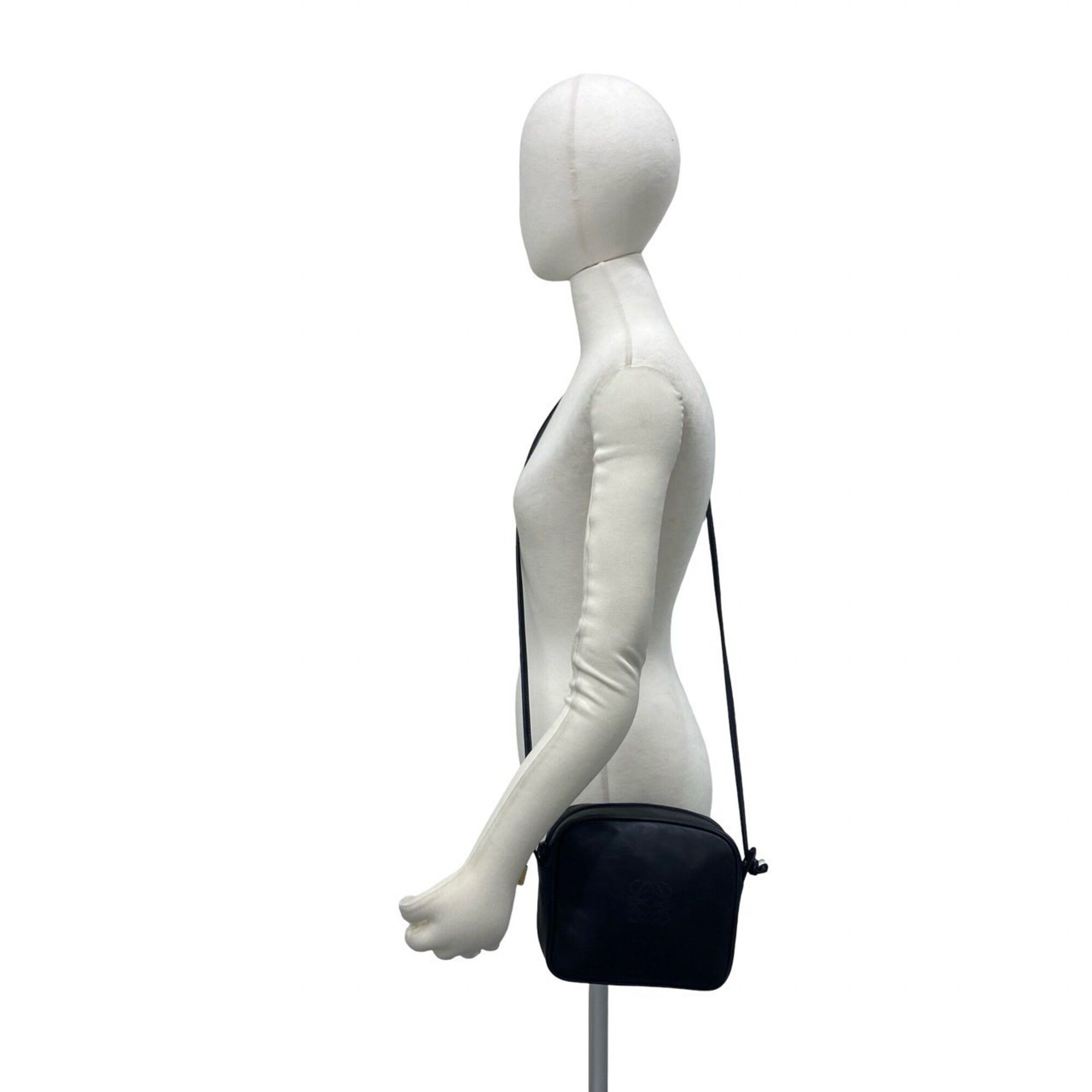 Leather Pochette Shoulder Bag (Pre-Owned) - Loewe - Modalova