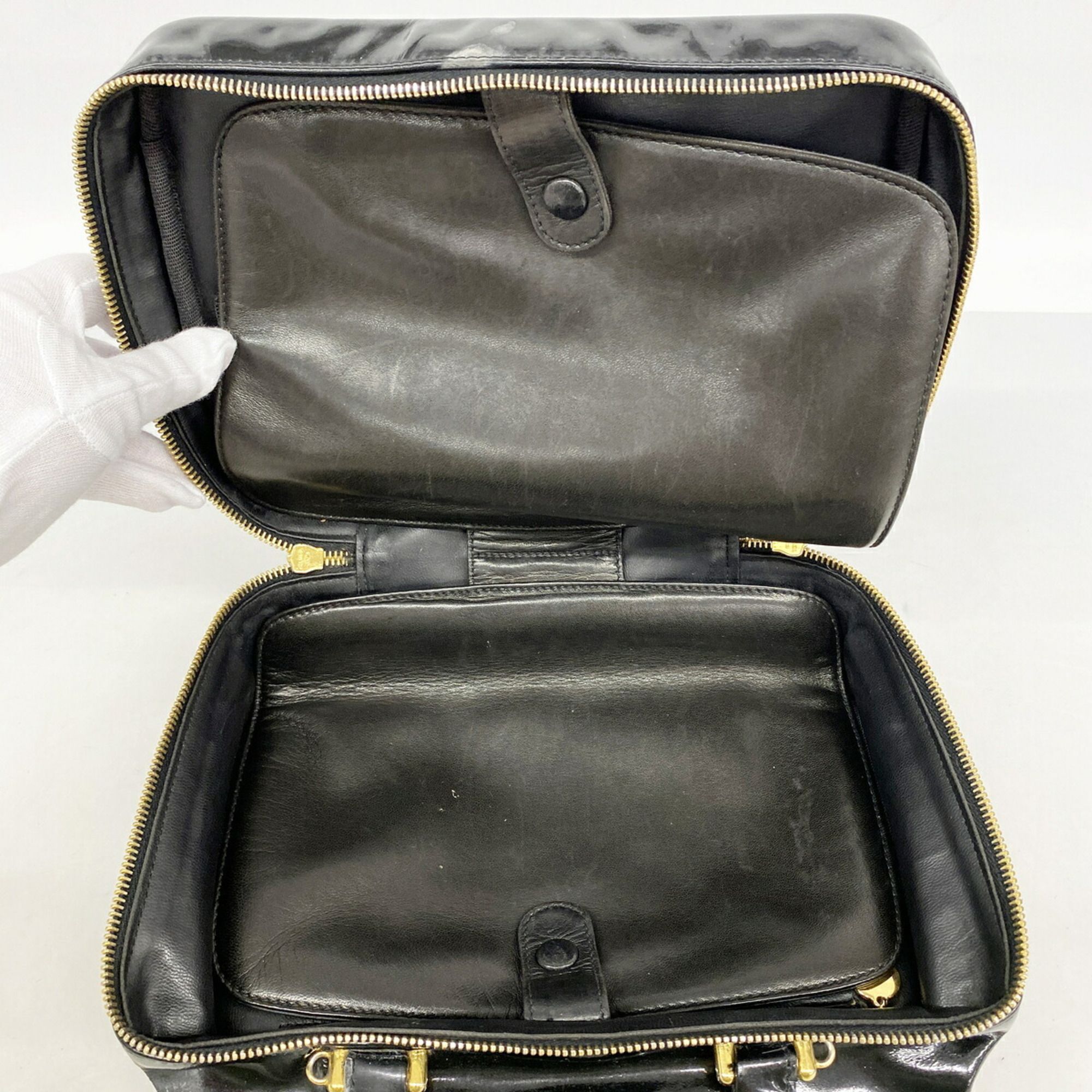 Patent Leather Vanity Bag (Pre-Owned) - Chanel - Modalova