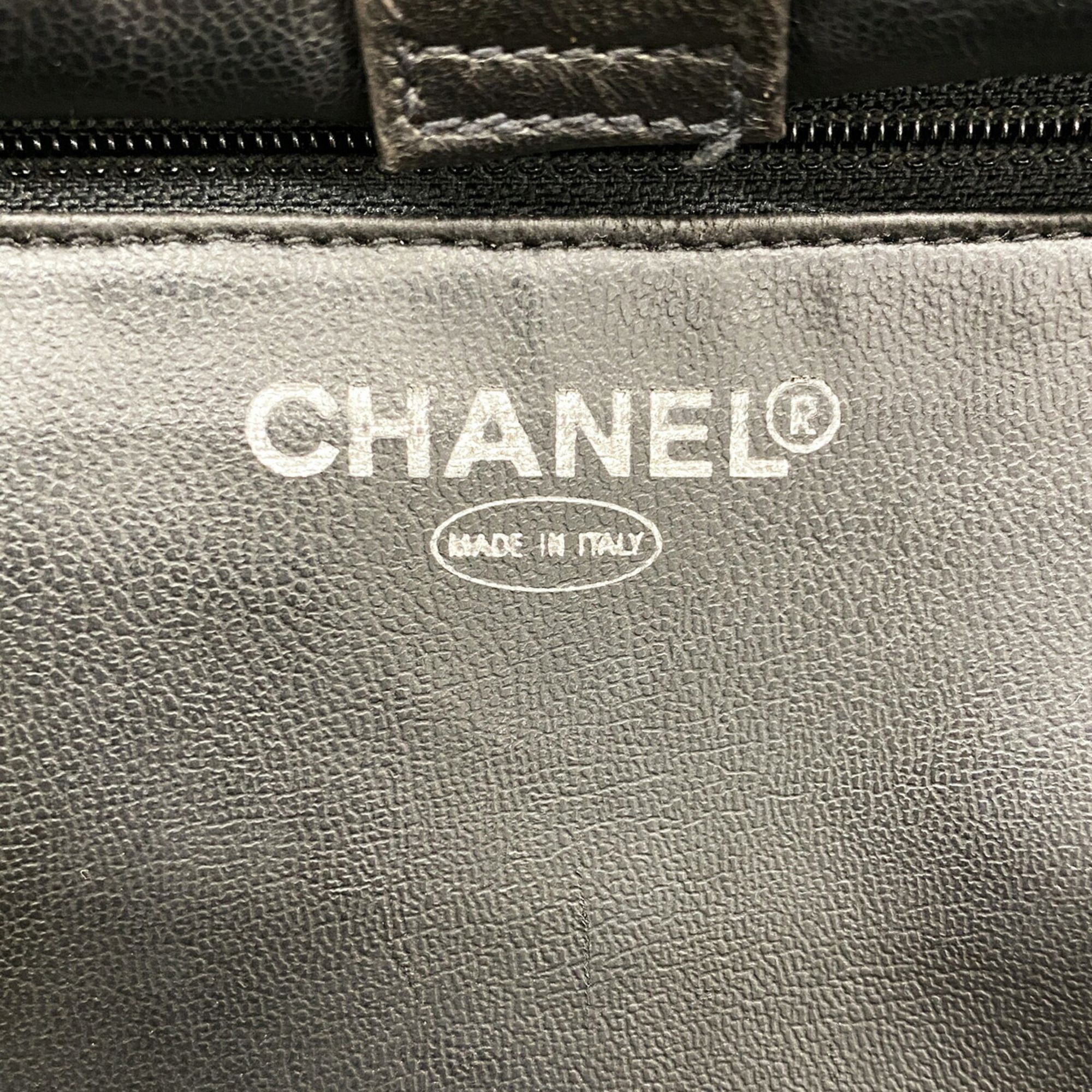 Patent Leather Vanity Bag (Pre-Owned) - Chanel - Modalova