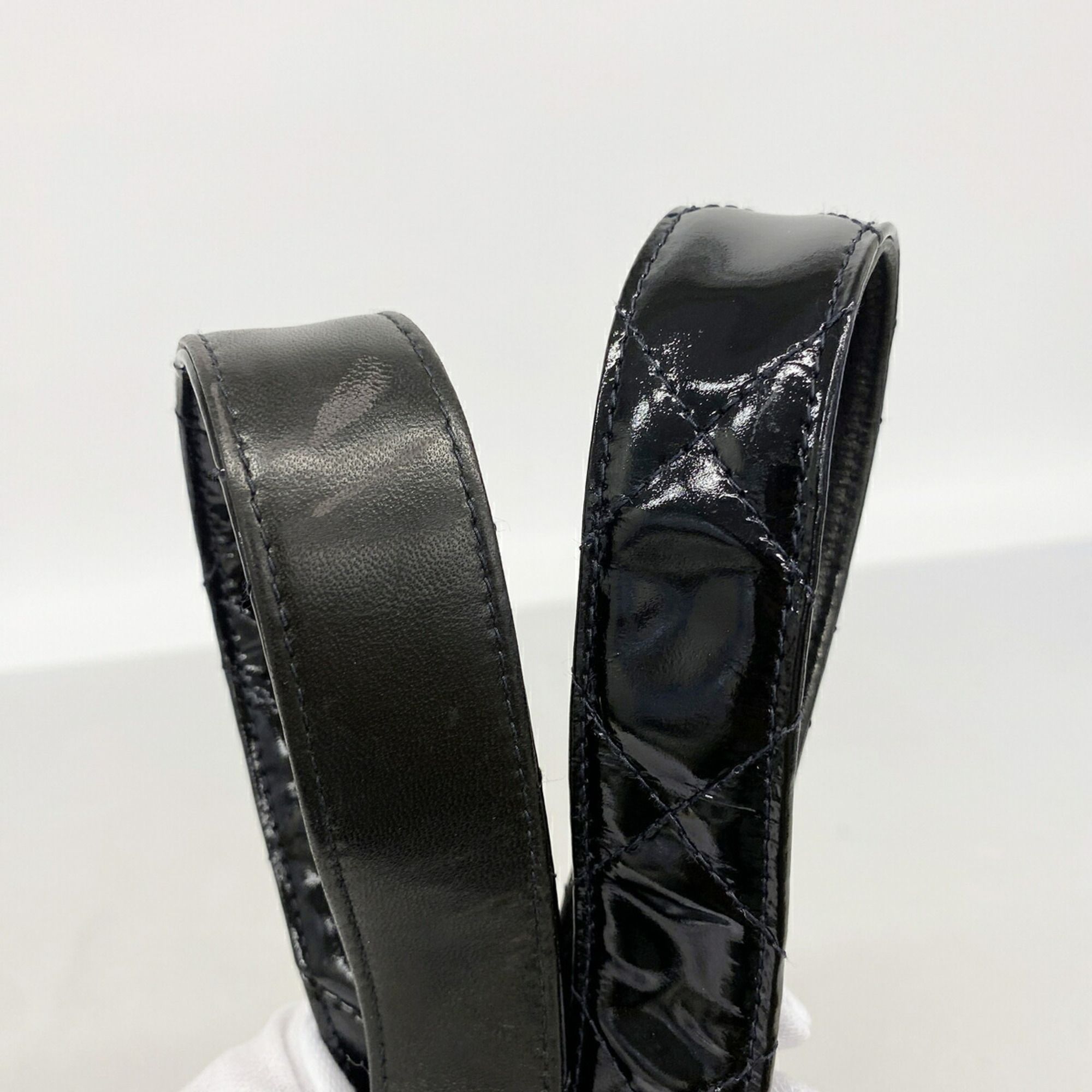 Patent Leather Shoulder Bag (Pre-Owned) - Chanel - Modalova