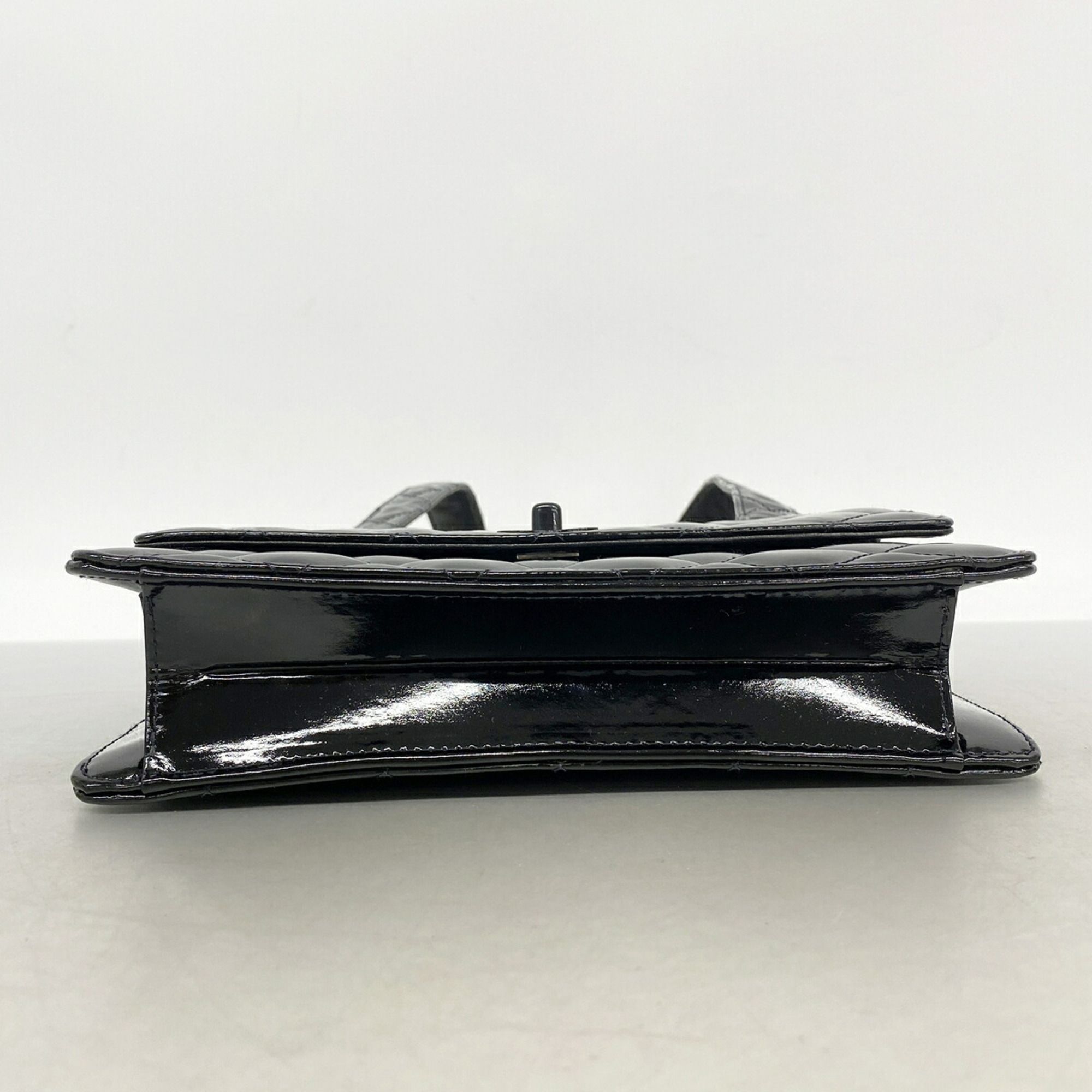 Patent Leather Shoulder Bag (Pre-Owned) - Chanel - Modalova