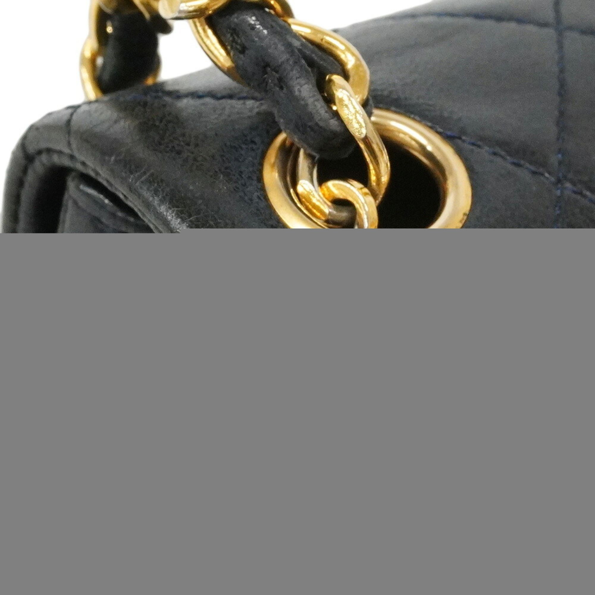 Leather Shoulder Bag (Pre-Owned) - Chanel - Modalova