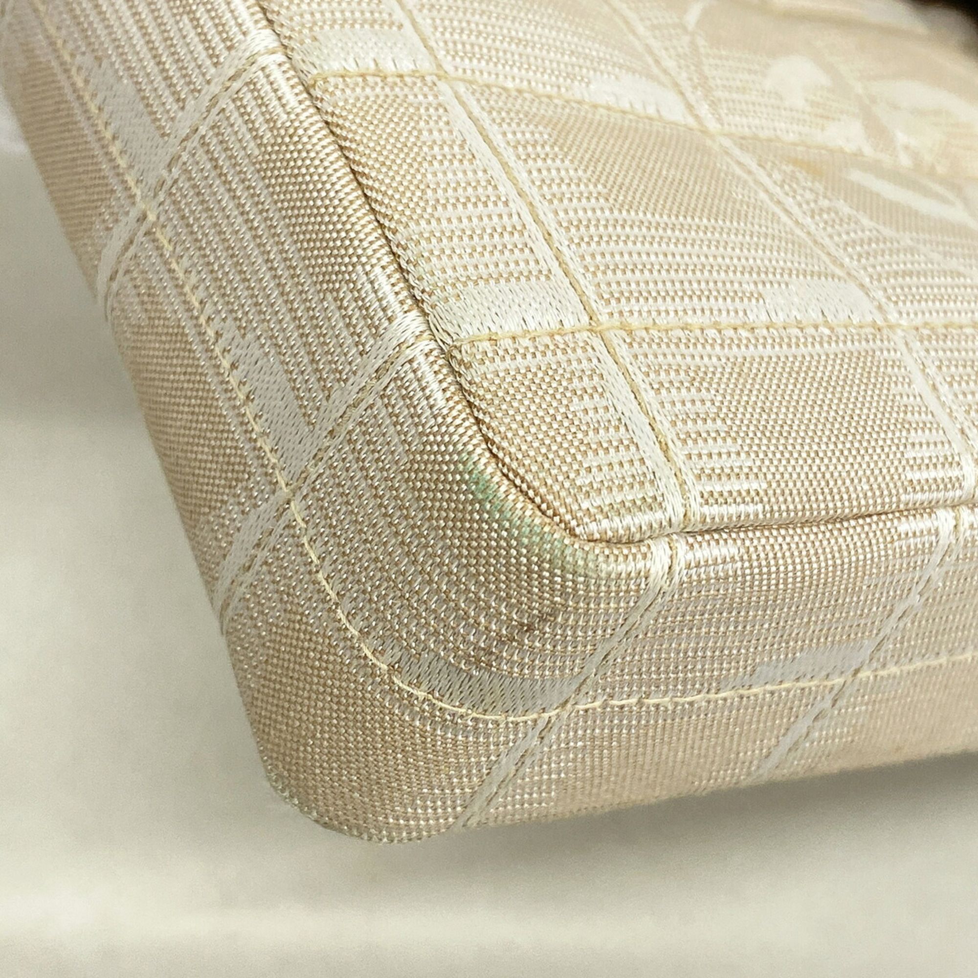 Nylon Shoulder Bag (Pre-Owned) - Chanel - Modalova