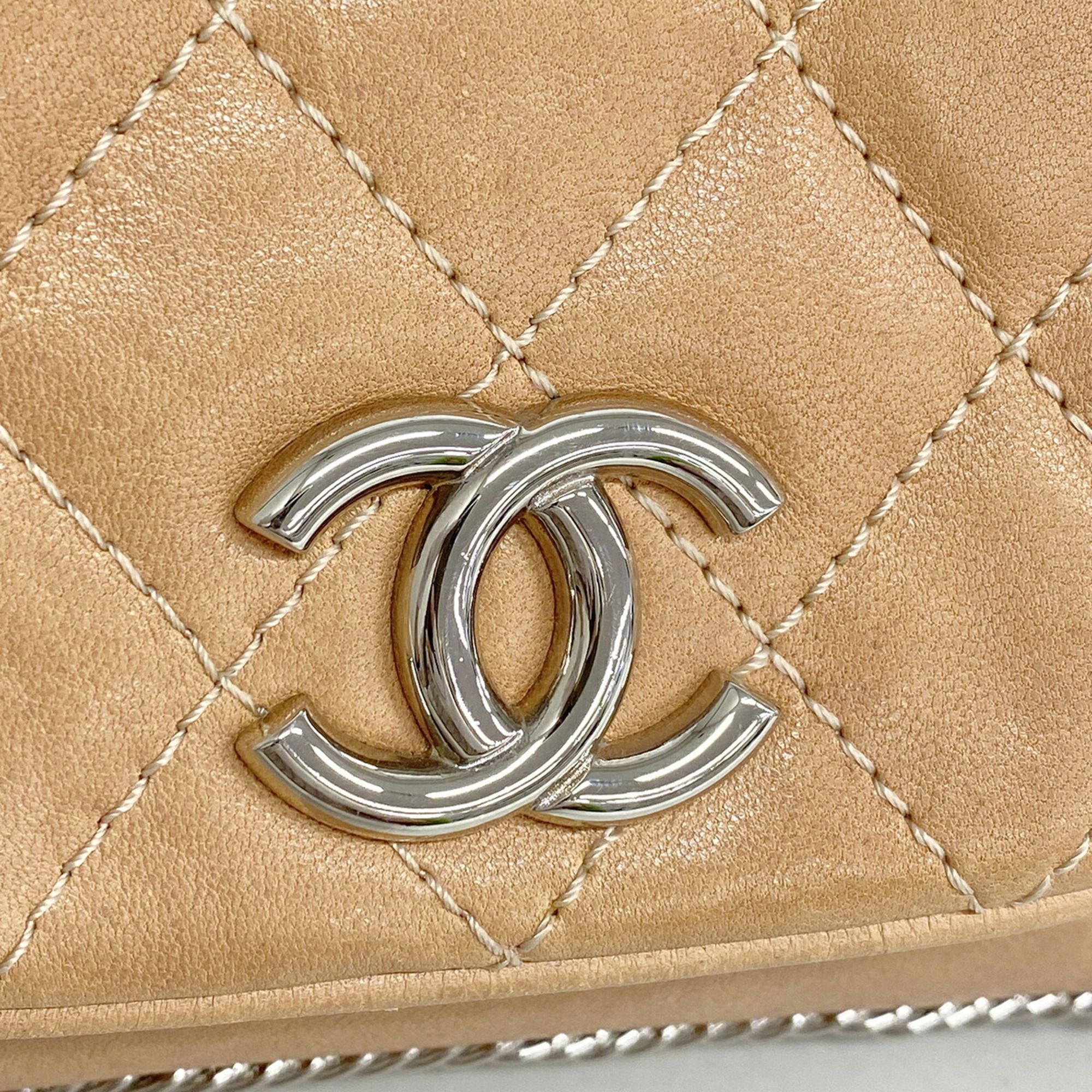Leather Shoulder Bag (Pre-Owned) - Chanel - Modalova