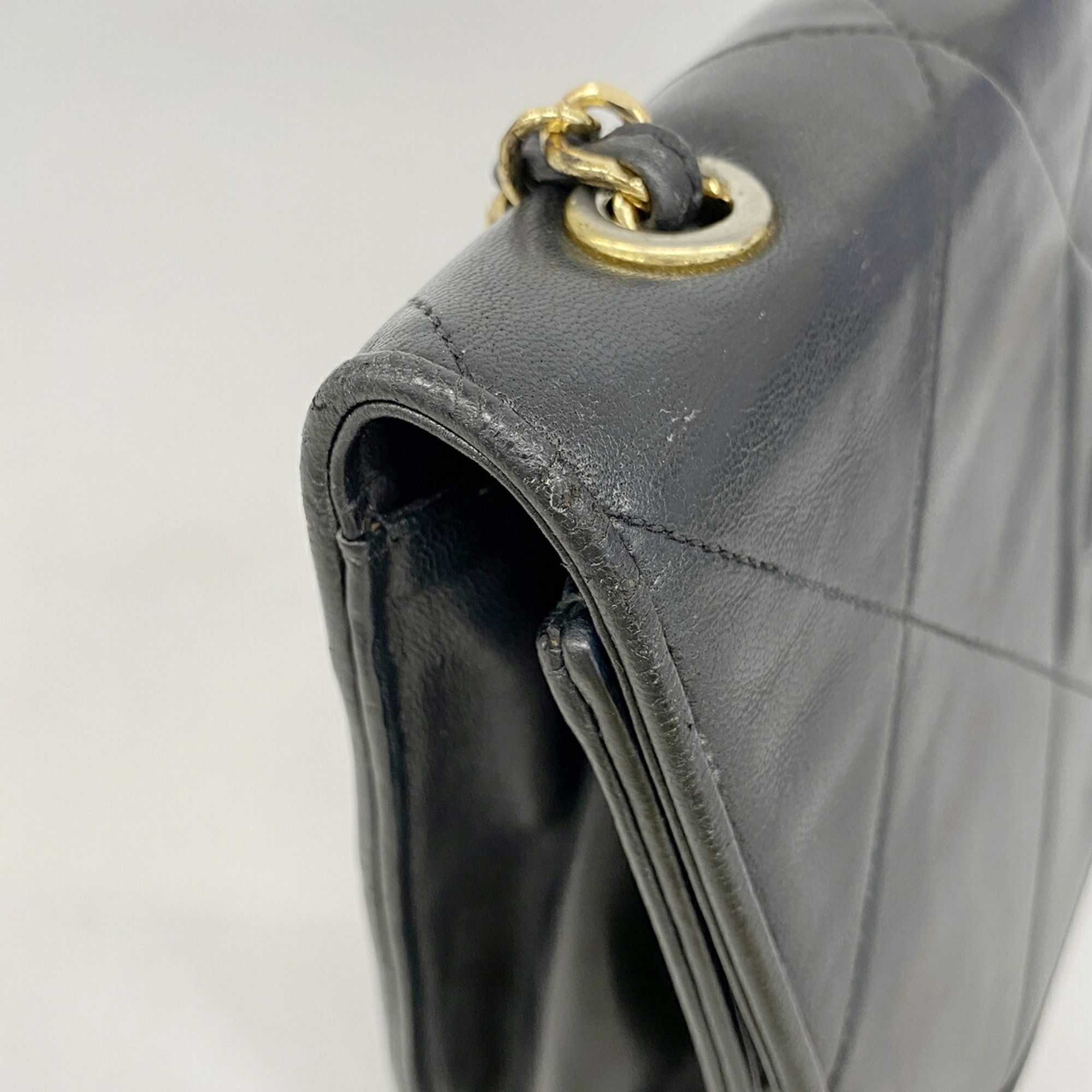 Leather Shoulder Bag (Pre-Owned) - Chanel - Modalova
