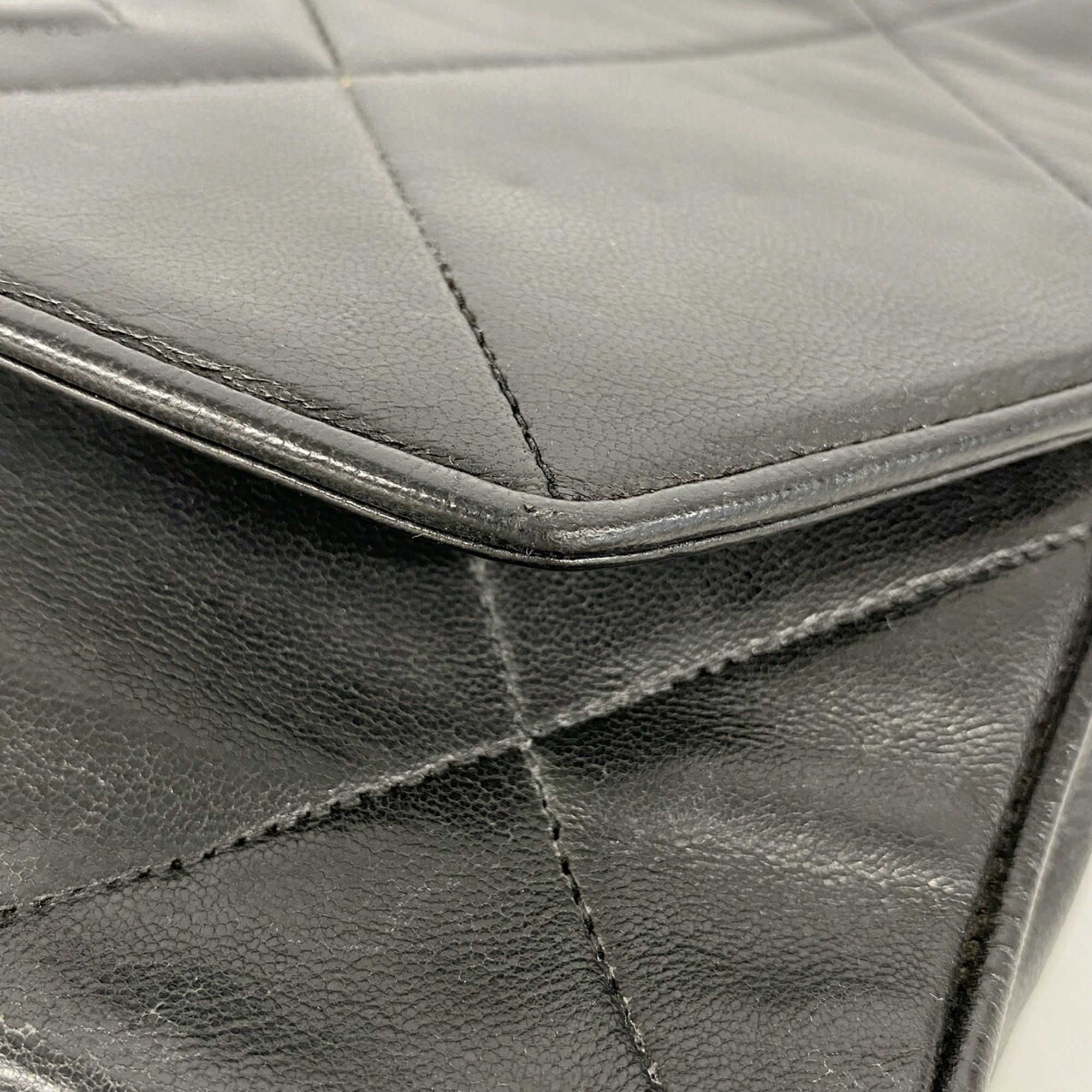 Leather Shoulder Bag (Pre-Owned) - Chanel - Modalova