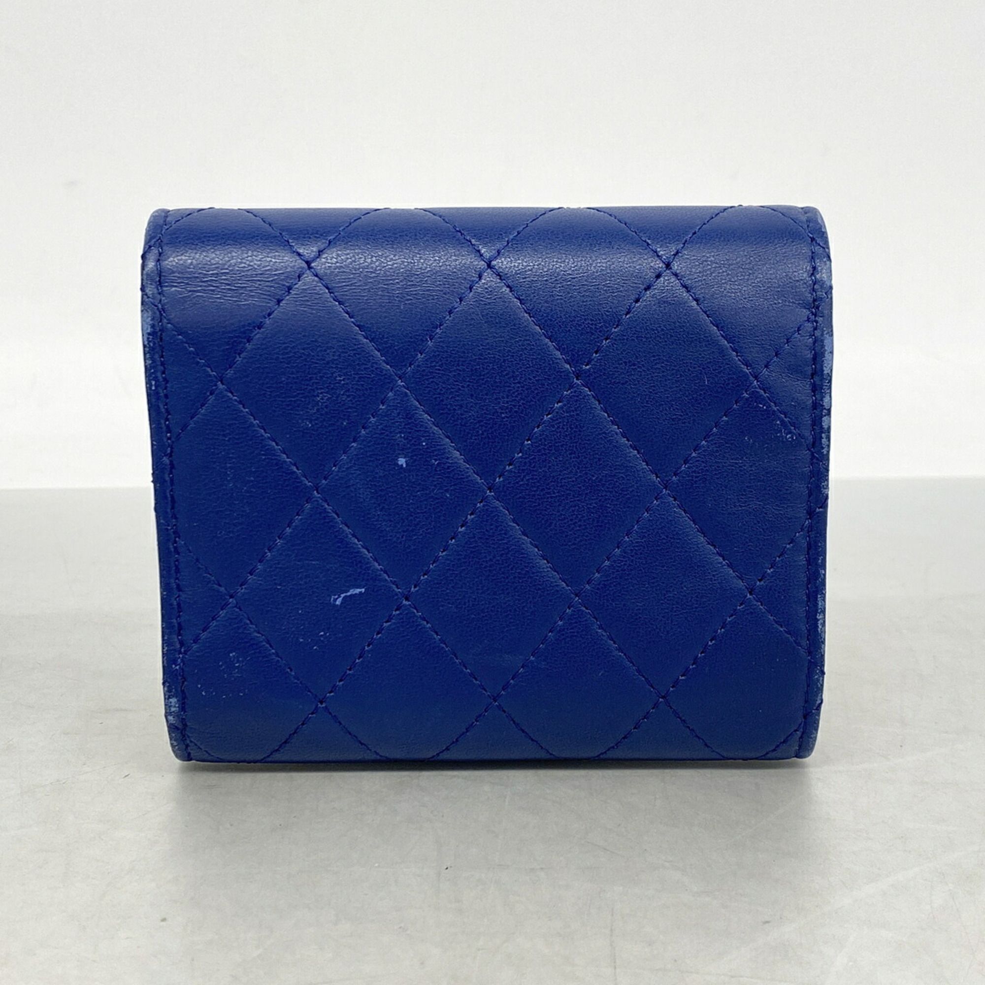 Leather Wallet (Tri-Fold) (Pre-Owned) - Chanel - Modalova