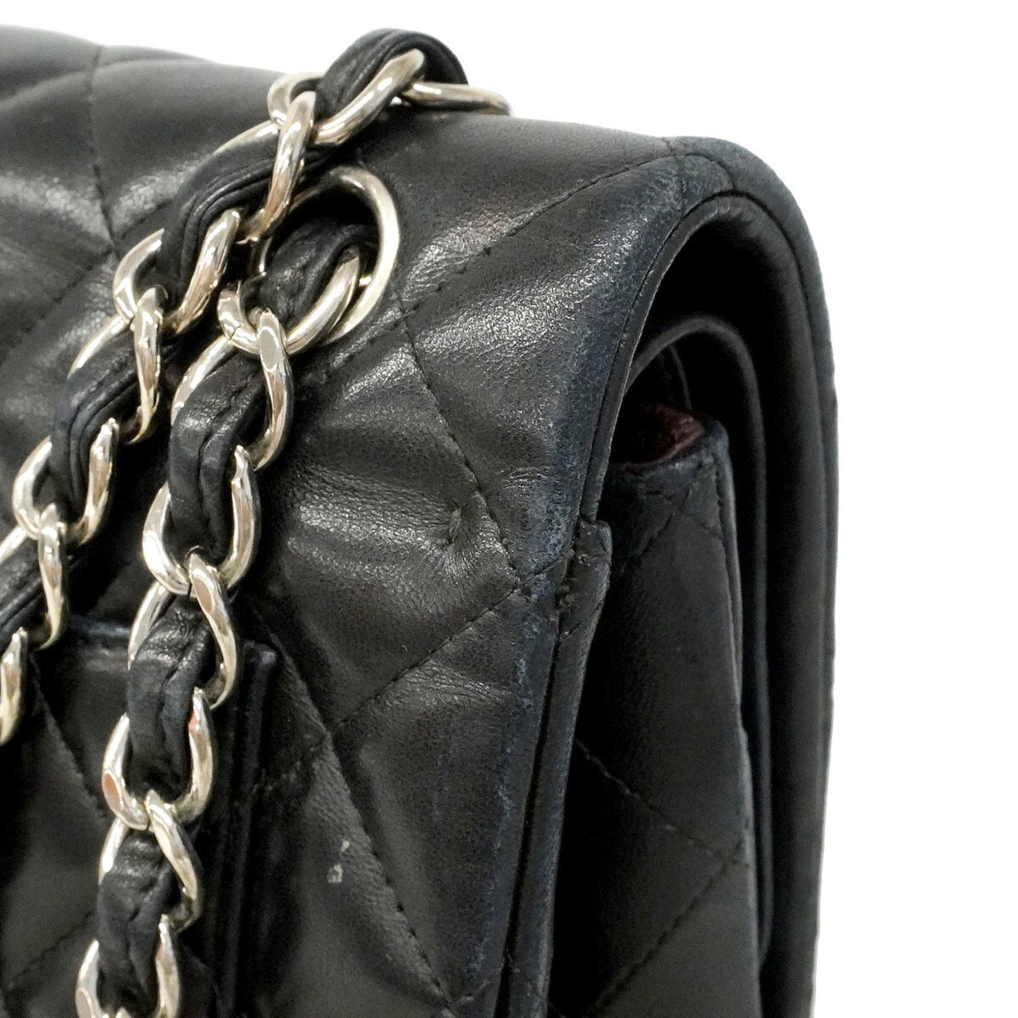 Leather Shoulder Bag (Pre-Owned) - Chanel - Modalova