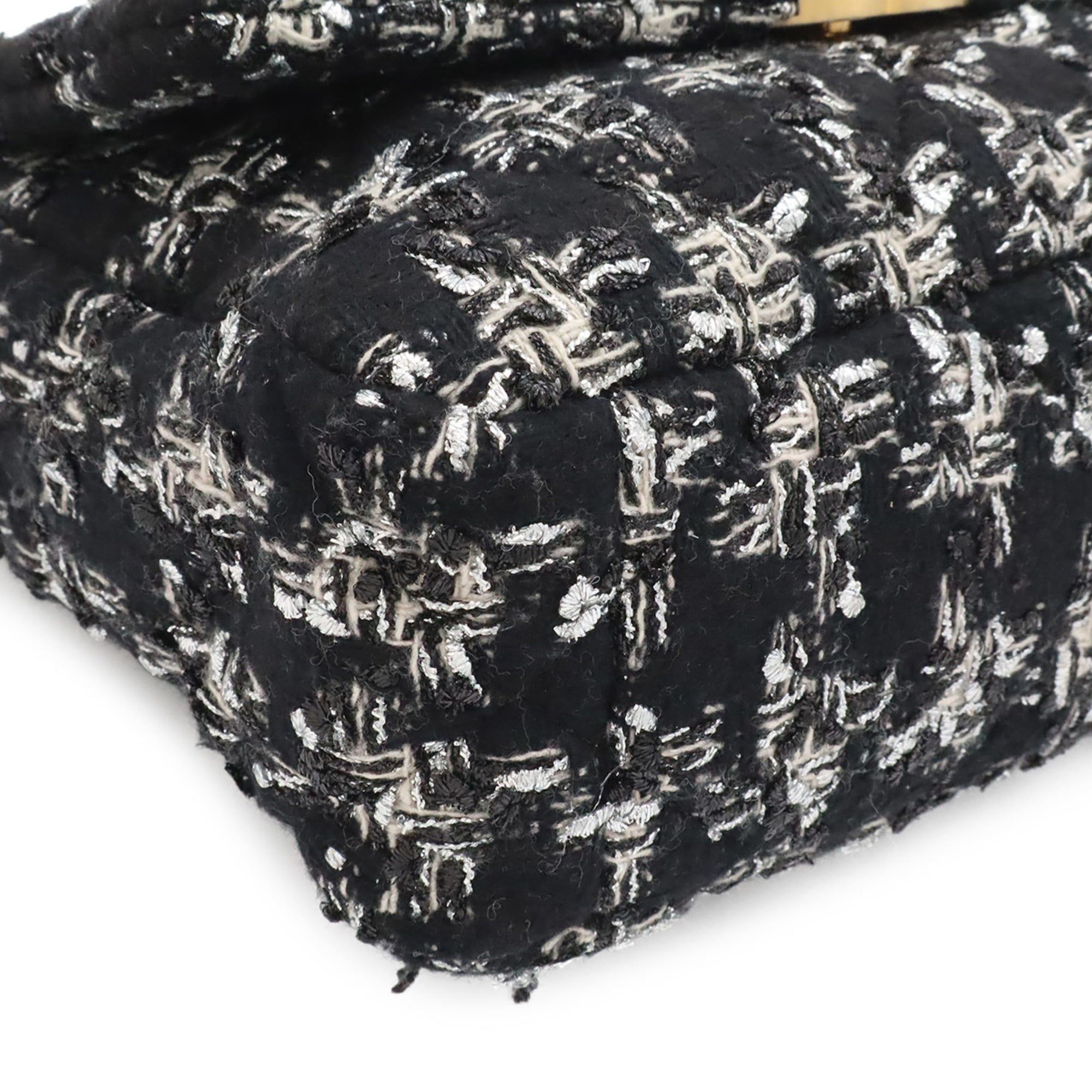 Tweed Shoulder Bag (Pre-Owned) - Chanel - Modalova