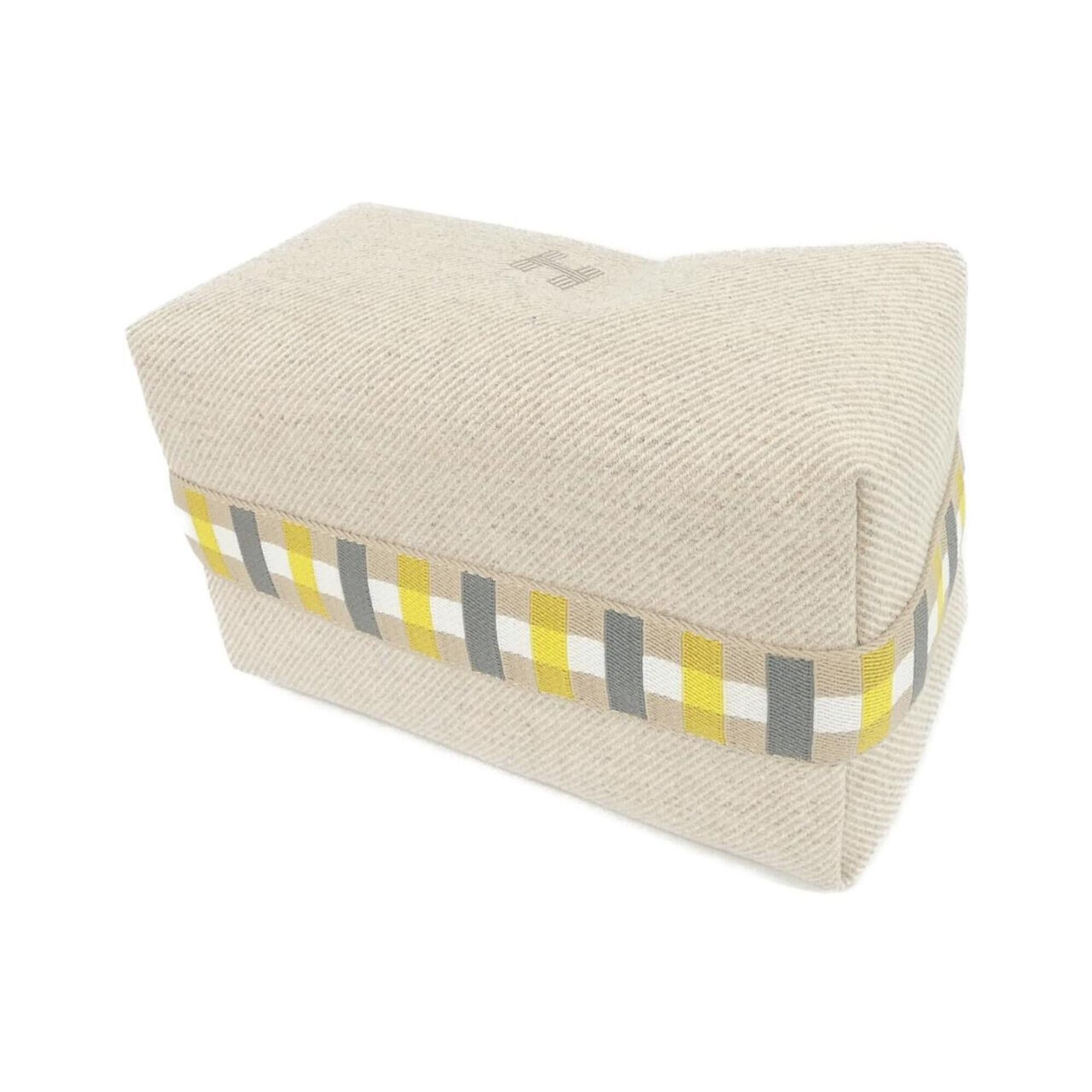 Hermes Beige Wool Pouch (Pre-Owned) - Hermes - Modalova