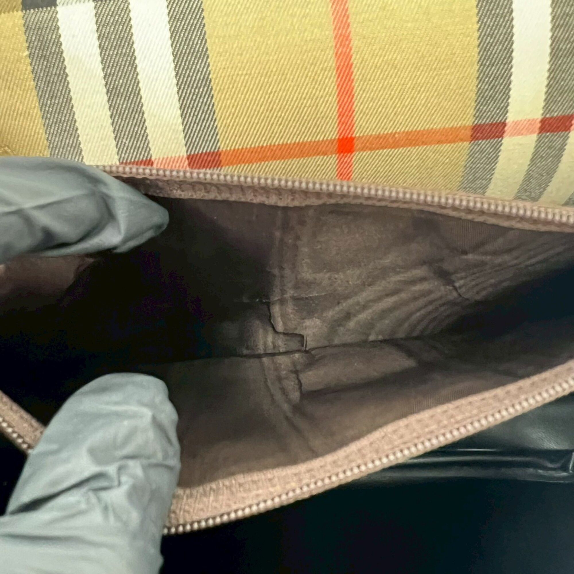 Canvas Pochette Shoulder Bag (Pre-Owned) - Burberry - Modalova