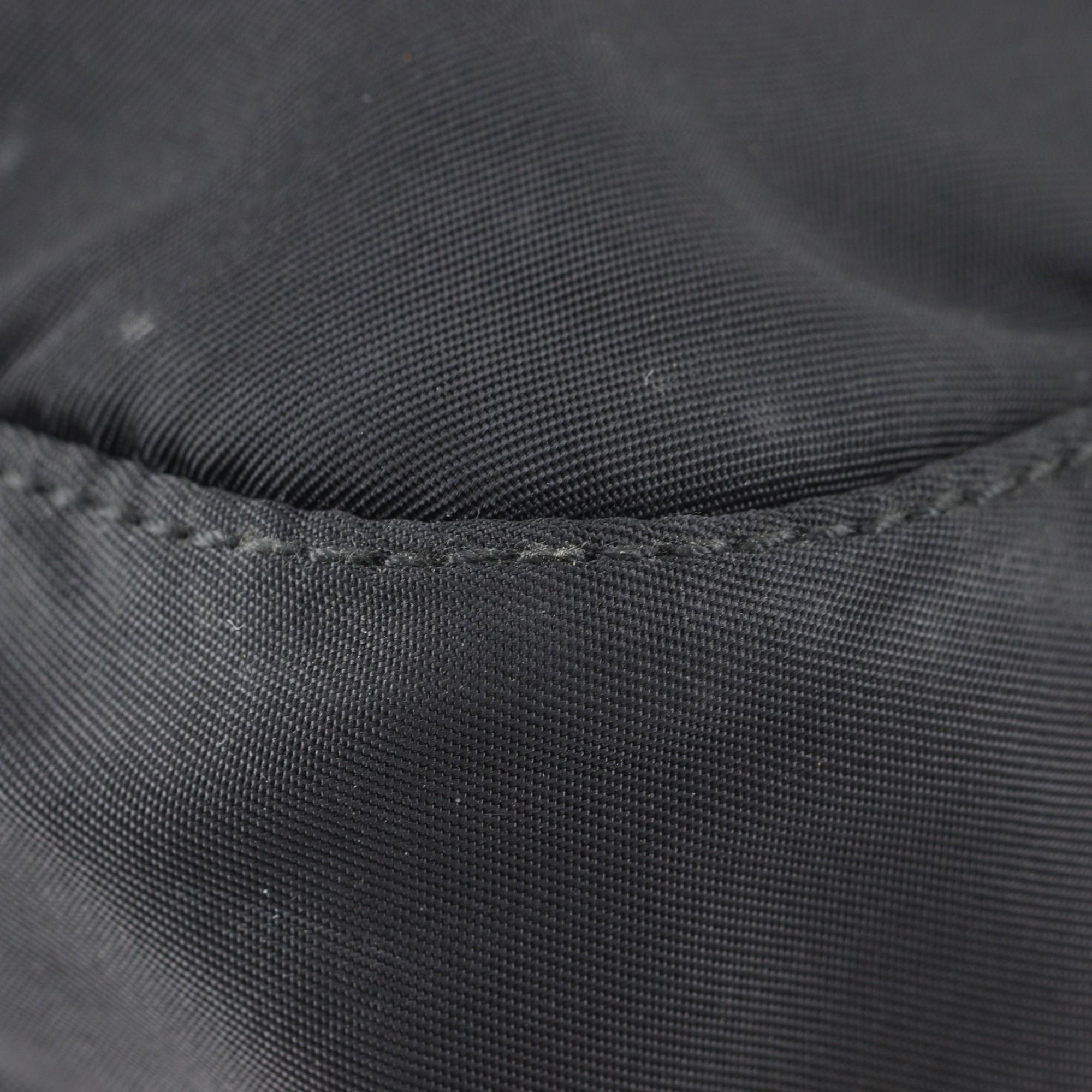 Nylon Shoulder Bag (Pre-Owned) - Prada - Modalova