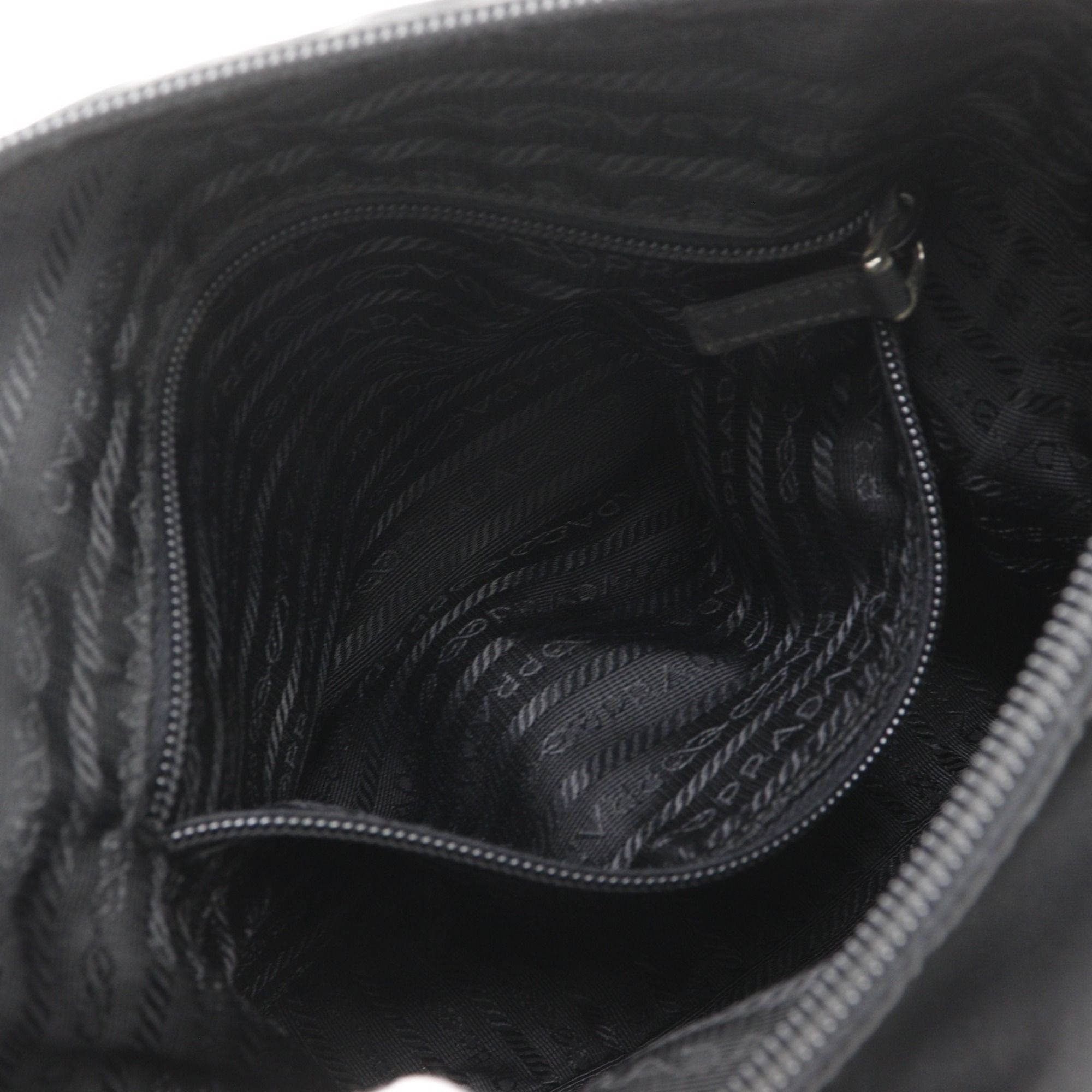 Nylon Shoulder Bag (Pre-Owned) - Prada - Modalova