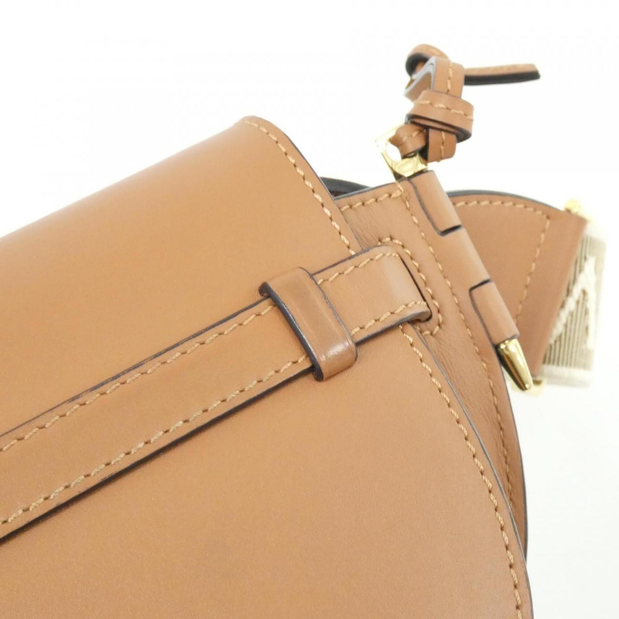 Leather Shoulder Bag (Pre-Owned) - Loewe - Modalova