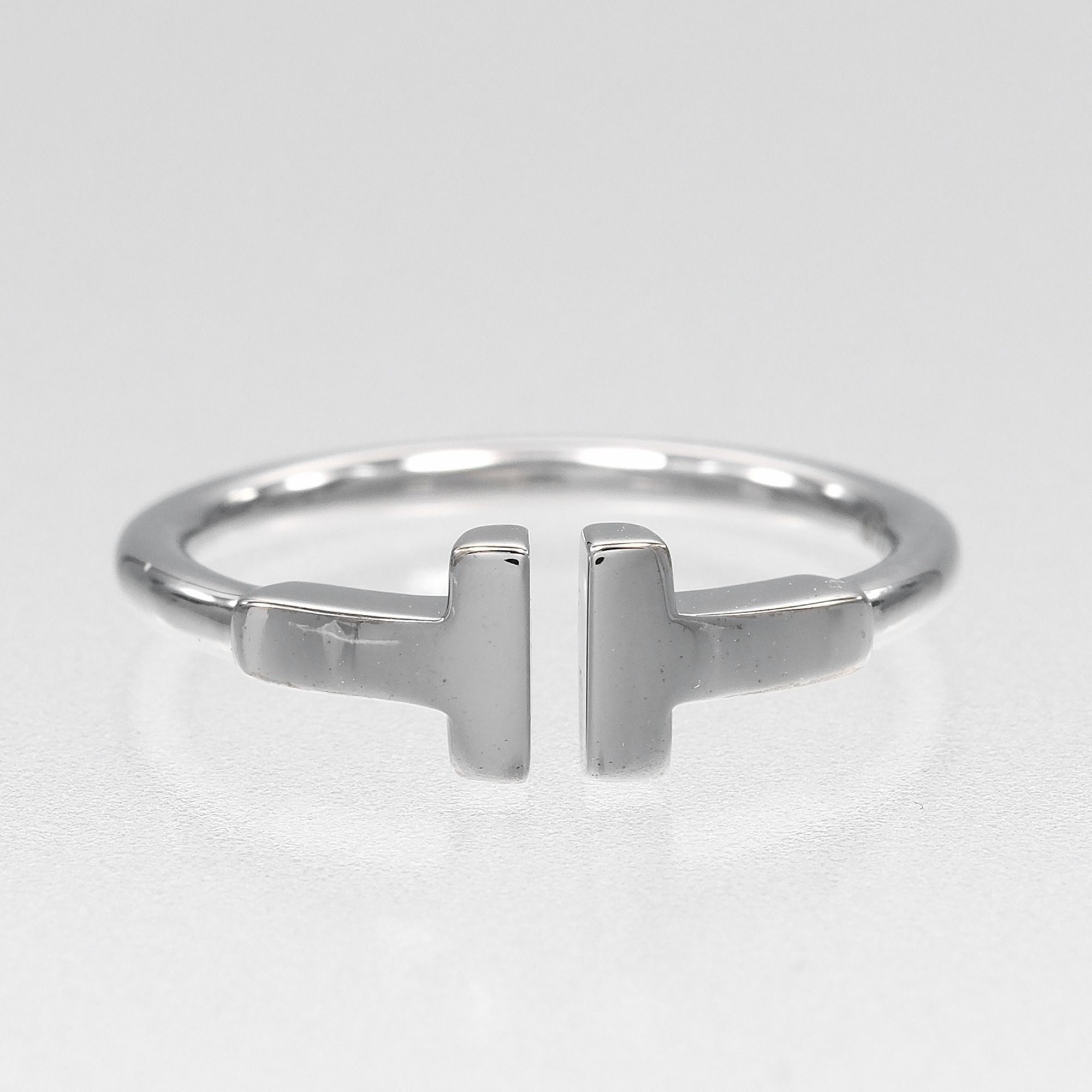 White Gold (18K) Band Ring (Pre-Owned) - Tiffany - Modalova