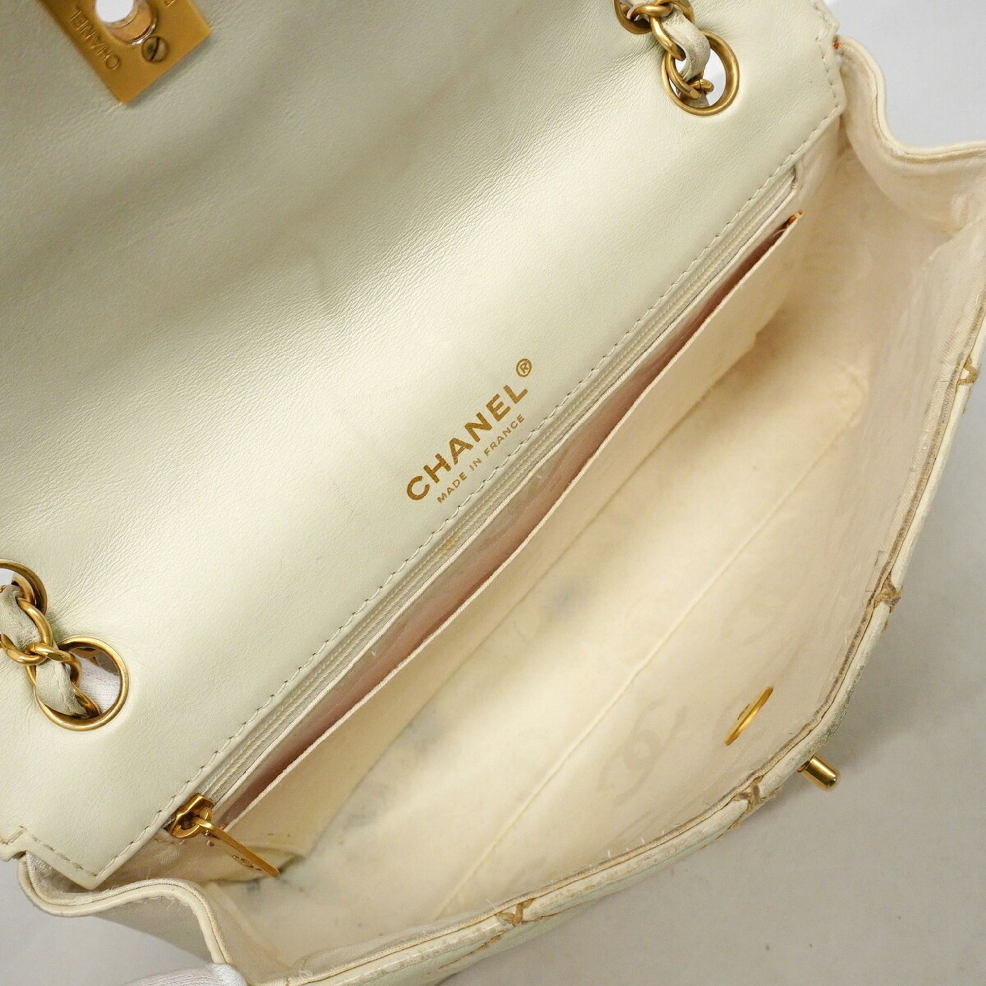 Leather Shoulder Bag (Pre-Owned) - Chanel - Modalova