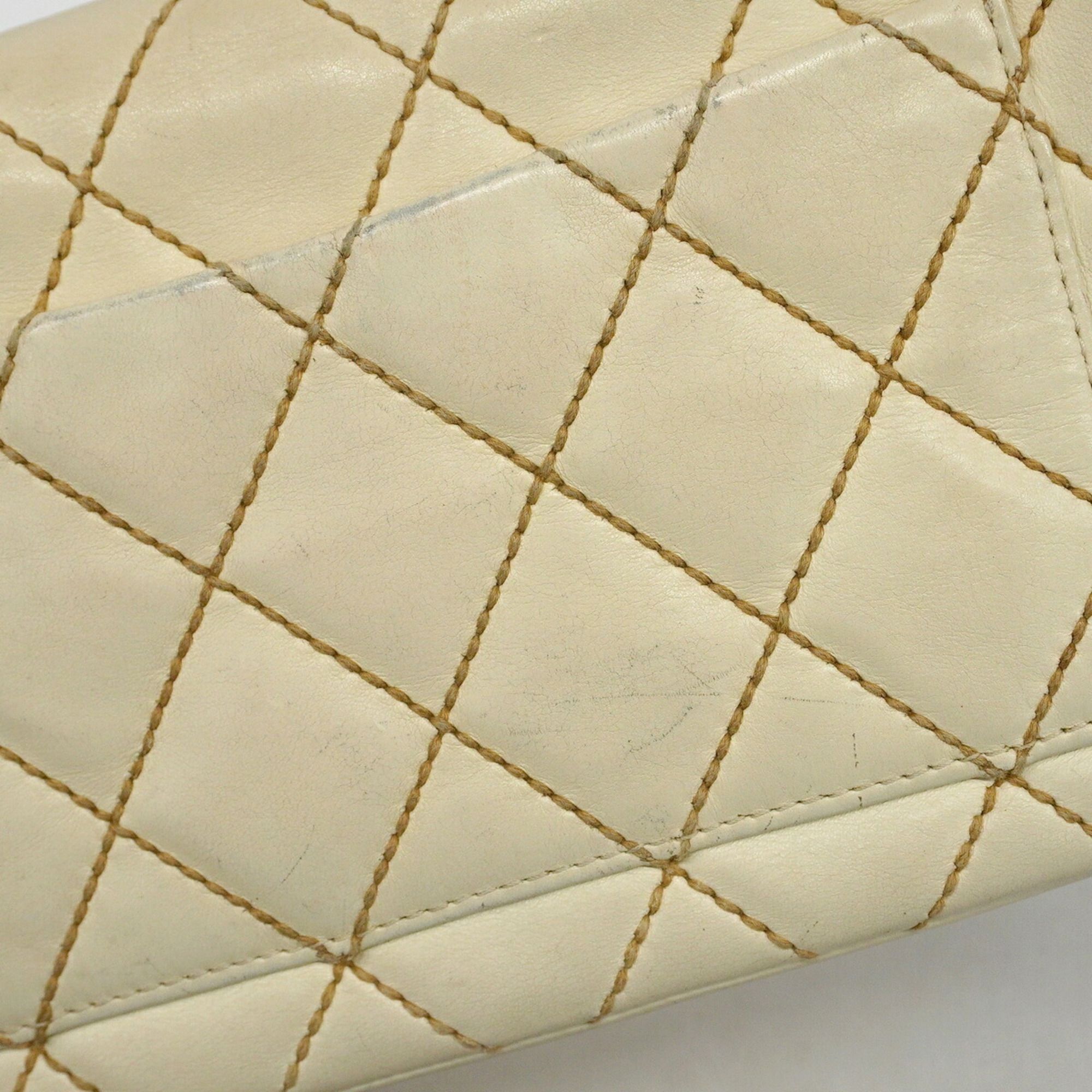 Leather Shoulder Bag (Pre-Owned) - Chanel - Modalova
