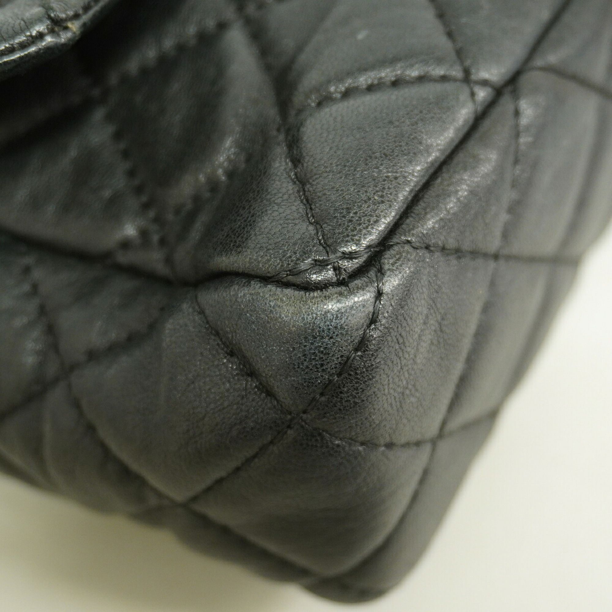 Leather Shoulder Bag (Pre-Owned) - Chanel - Modalova