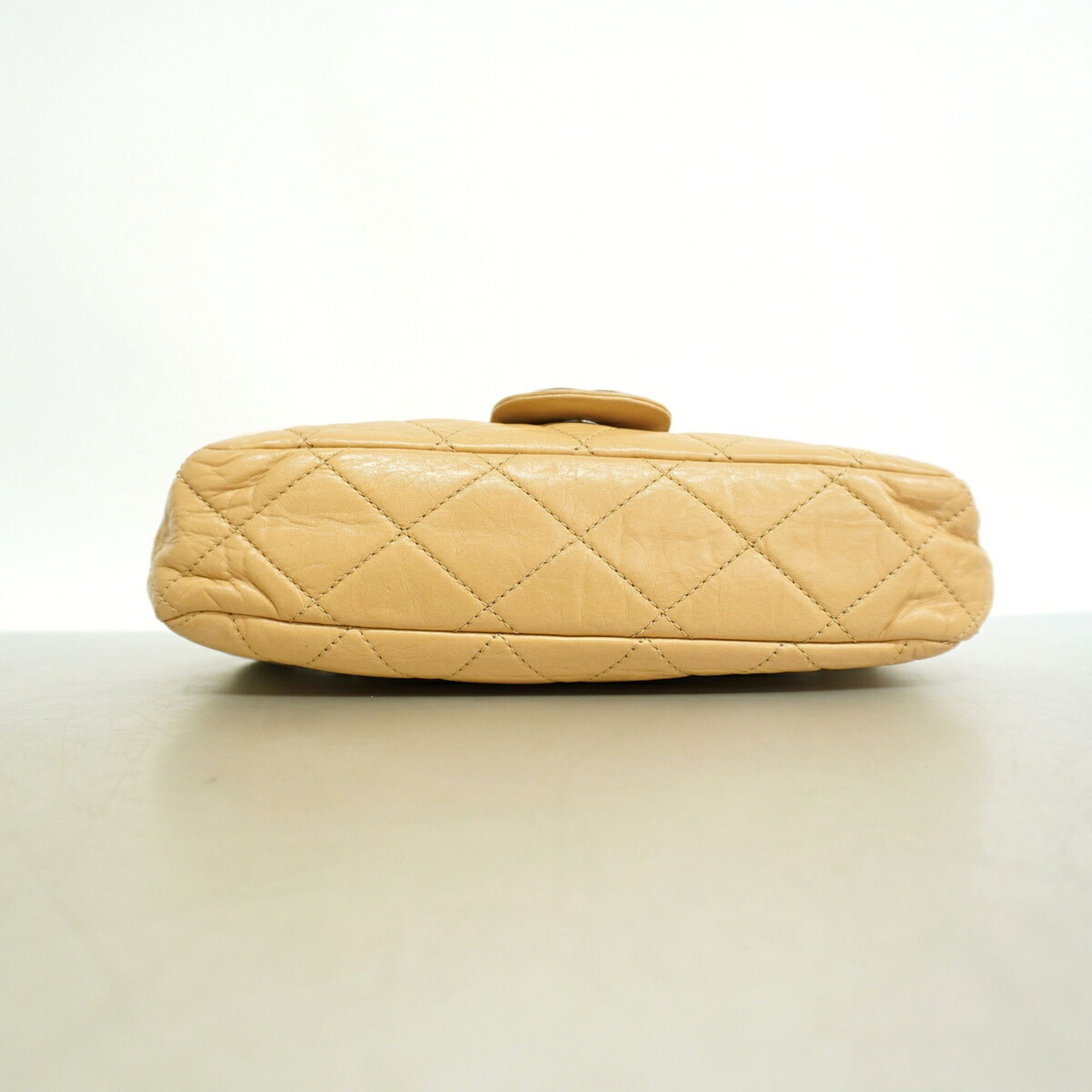 Leather Shoulder Bag (Pre-Owned) - Chanel - Modalova