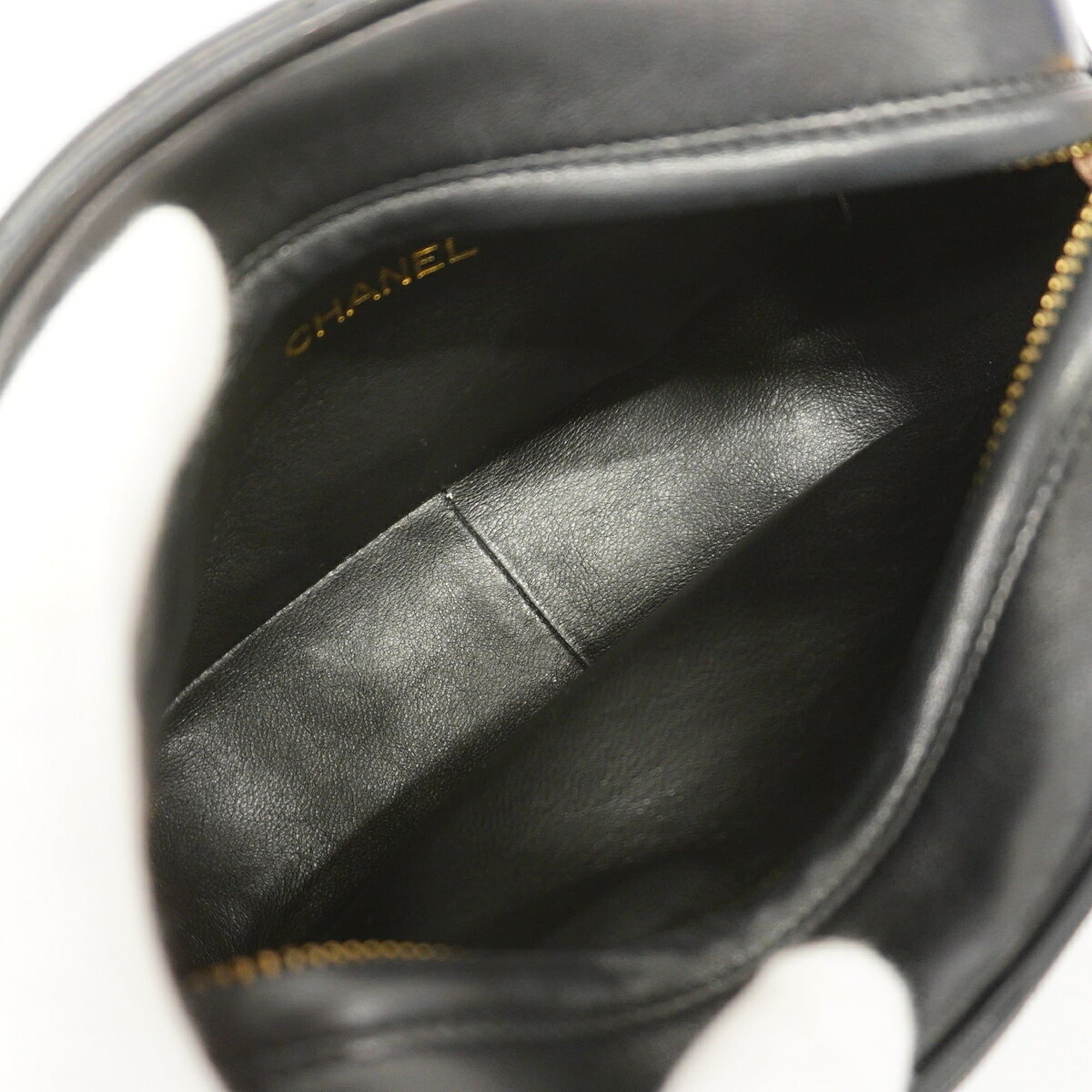 Leather Shoulder Bag (Pre-Owned) - Chanel - Modalova