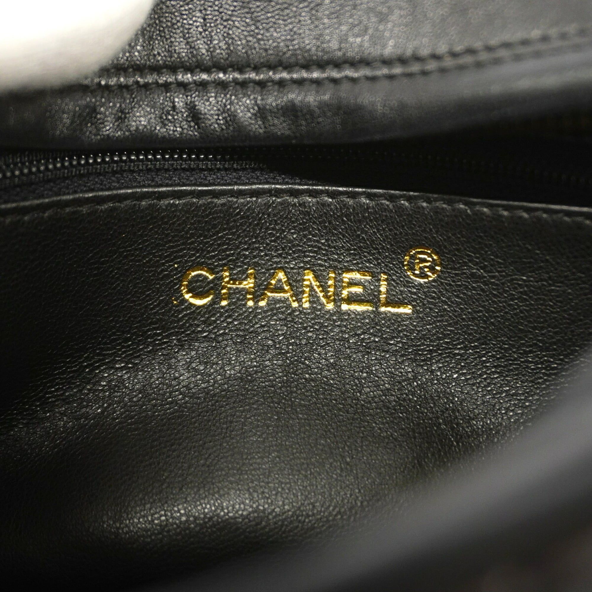 Leather Shoulder Bag (Pre-Owned) - Chanel - Modalova