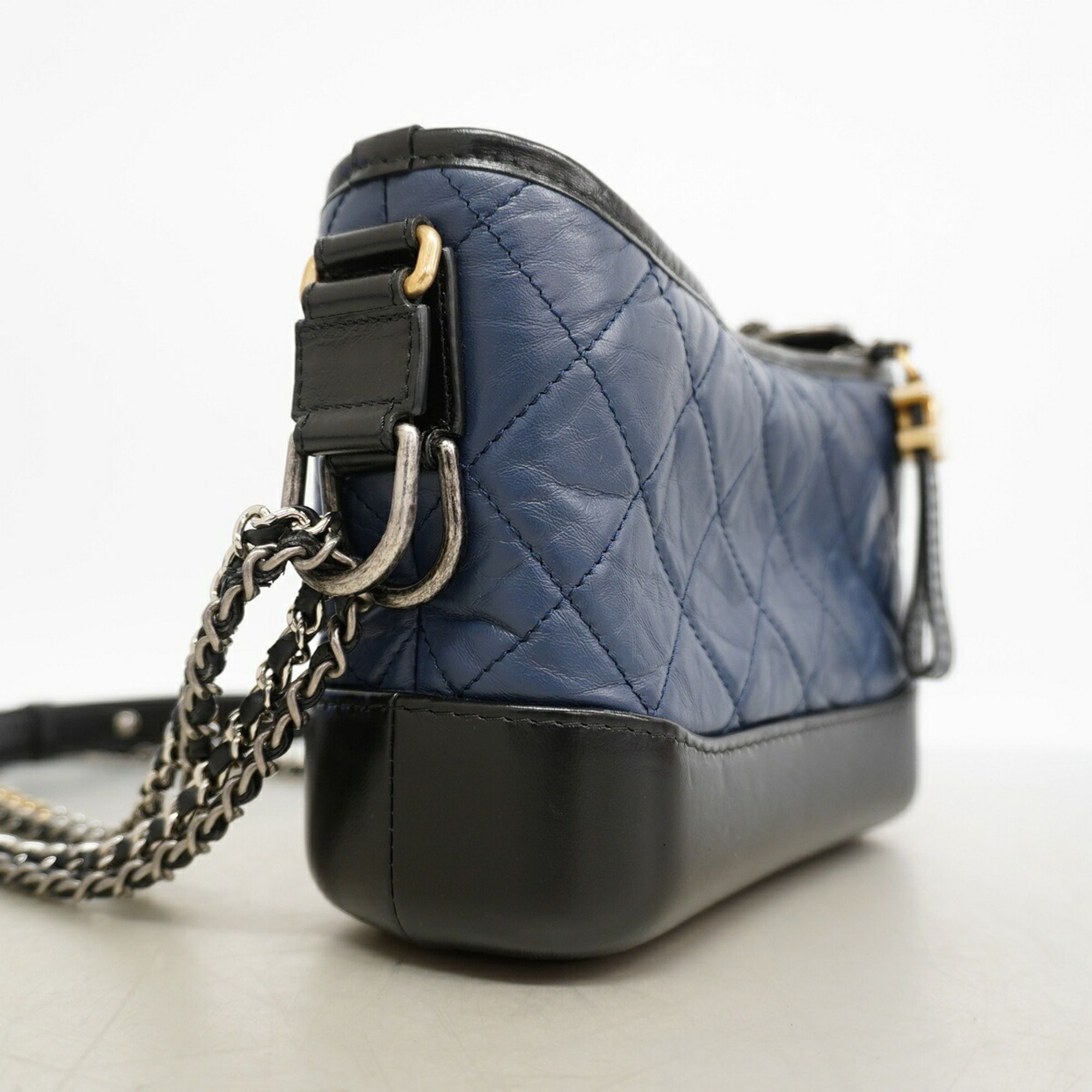 Leather Shoulder Bag (Pre-Owned) - Chanel - Modalova