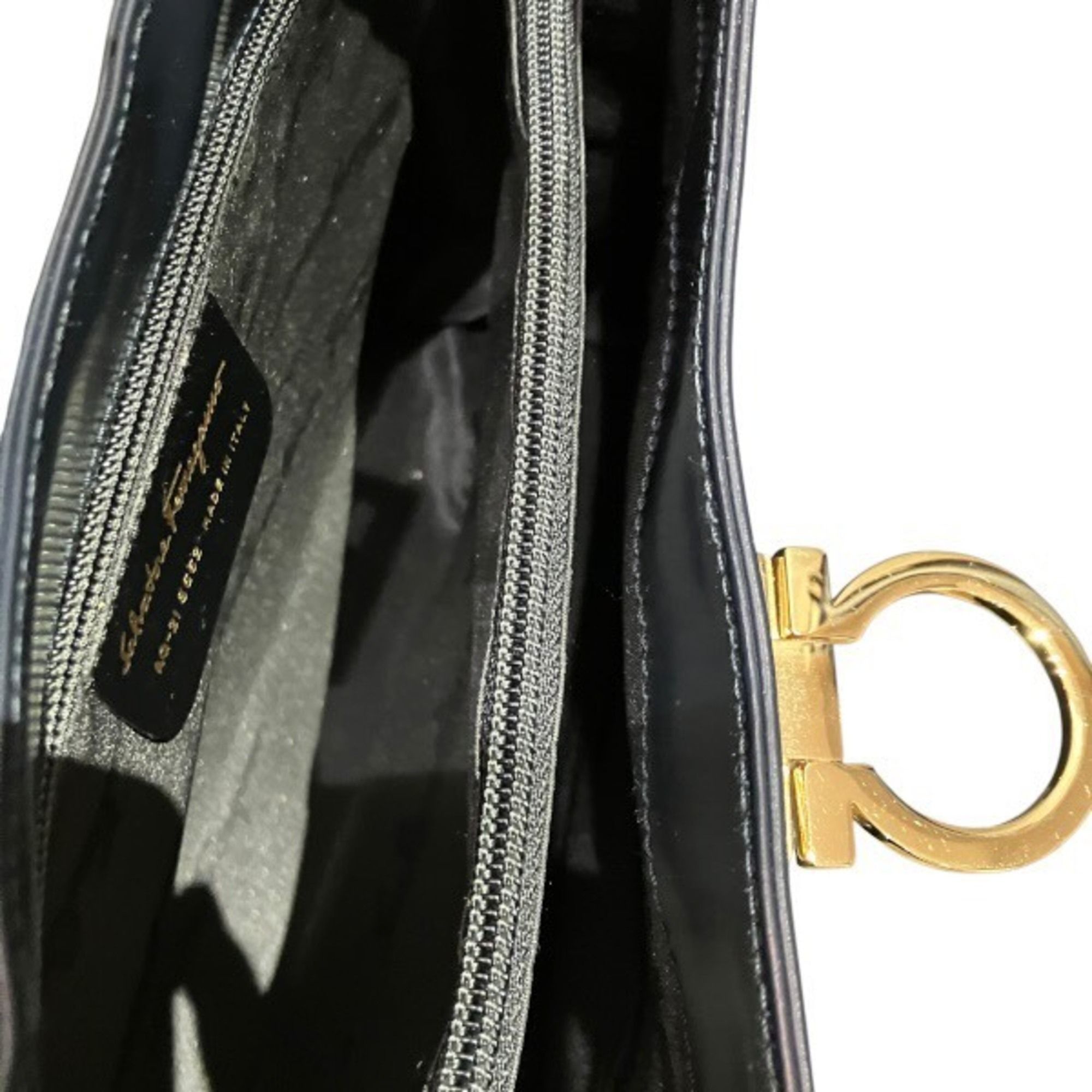 Leather Shoulder Bag (Pre-Owned) - Salvatore Ferragamo - Modalova