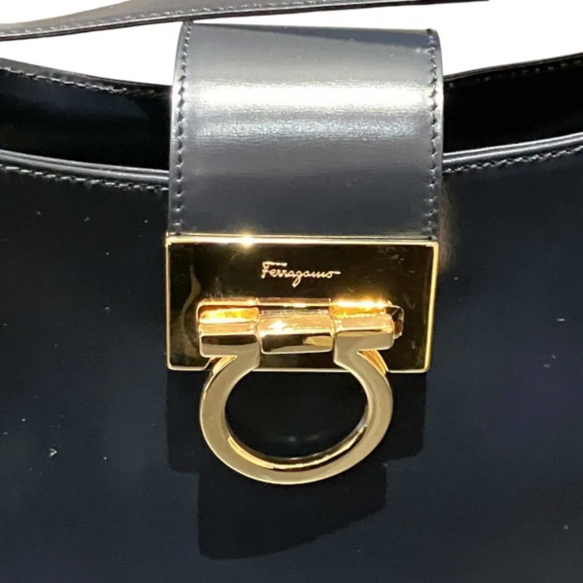 Leather Shoulder Bag (Pre-Owned) - Salvatore Ferragamo - Modalova