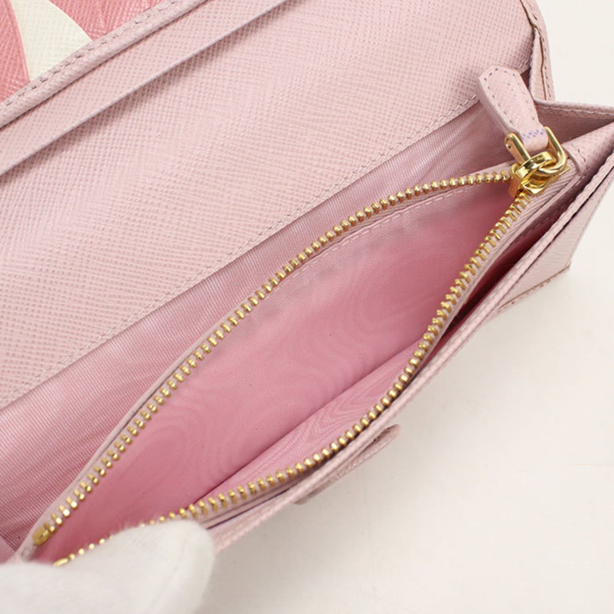 Leather Long Wallet (Bi-Fold) (Pre-Owned) - Prada - Modalova