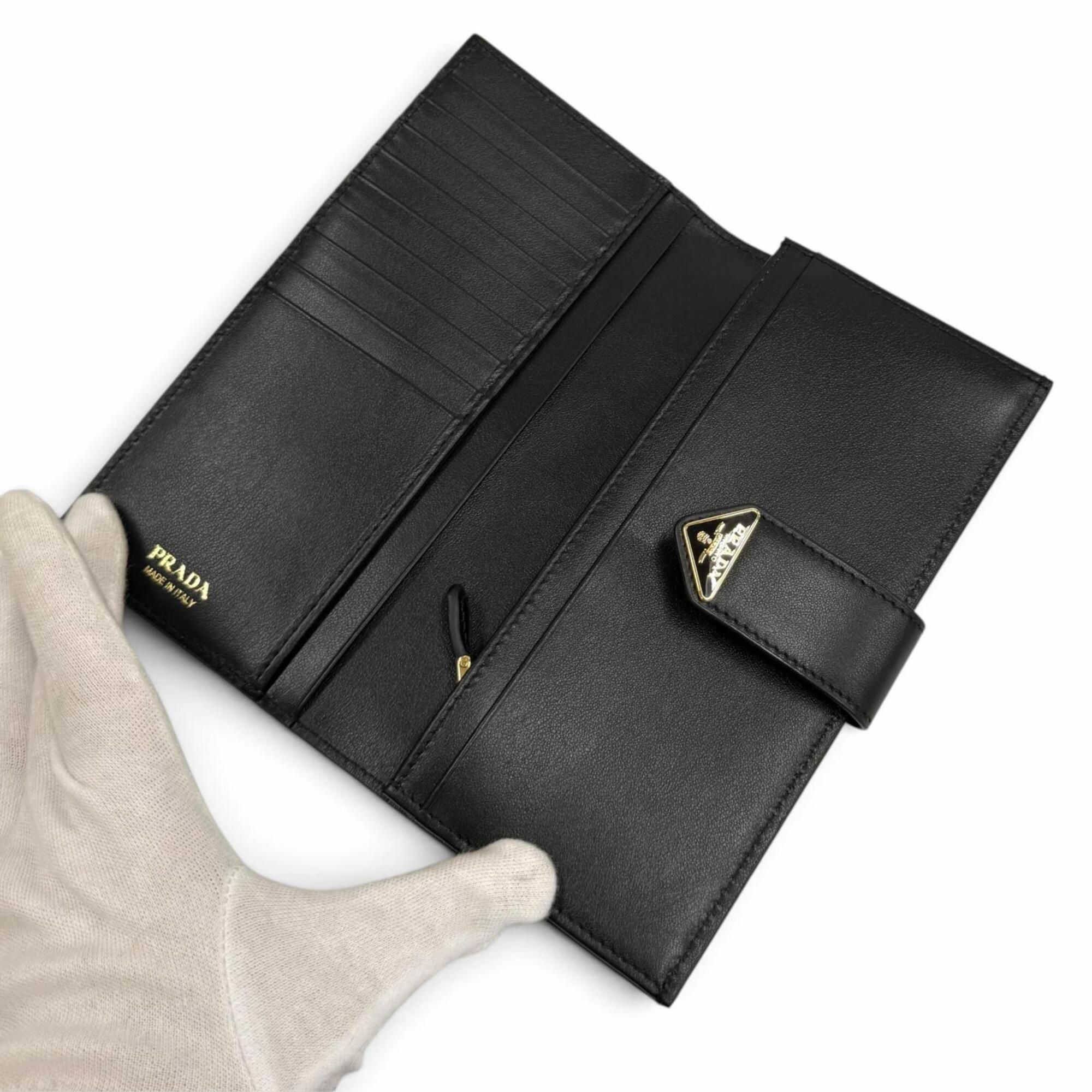 Leather Long Wallet (Bi-Fold) (Pre-Owned) - Prada - Modalova
