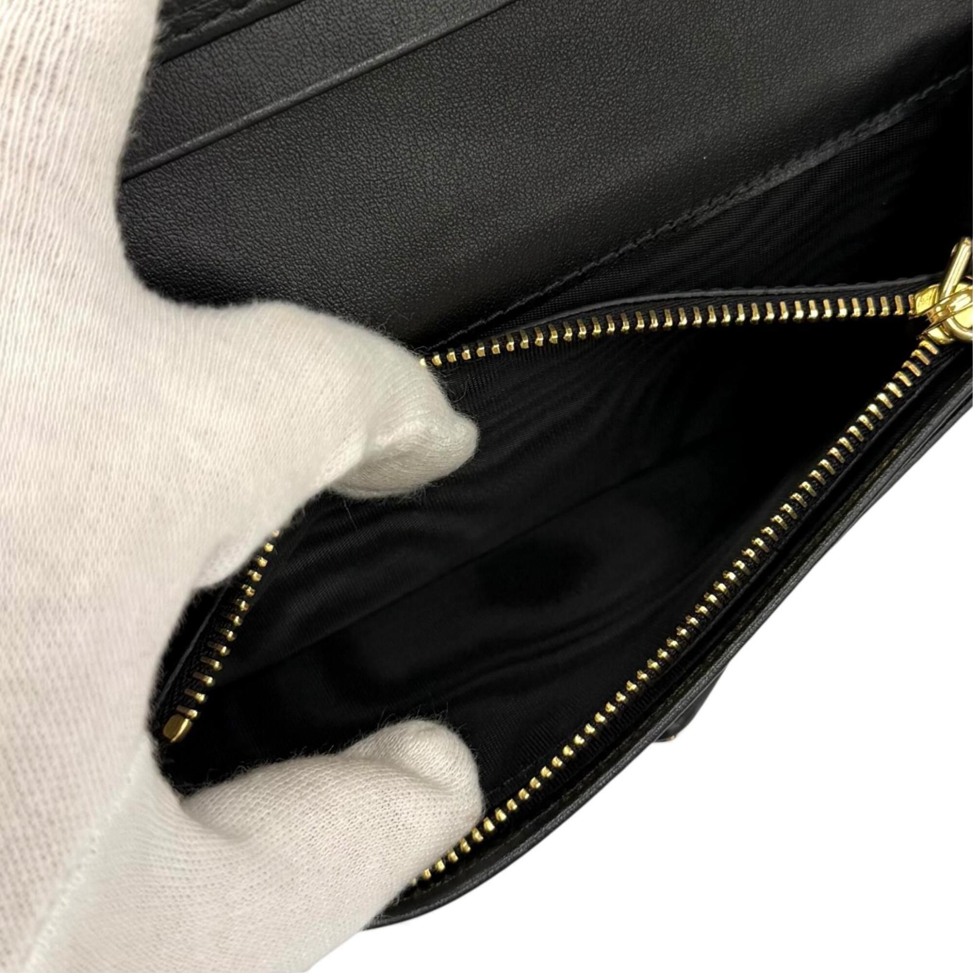 Leather Long Wallet (Bi-Fold) (Pre-Owned) - Prada - Modalova