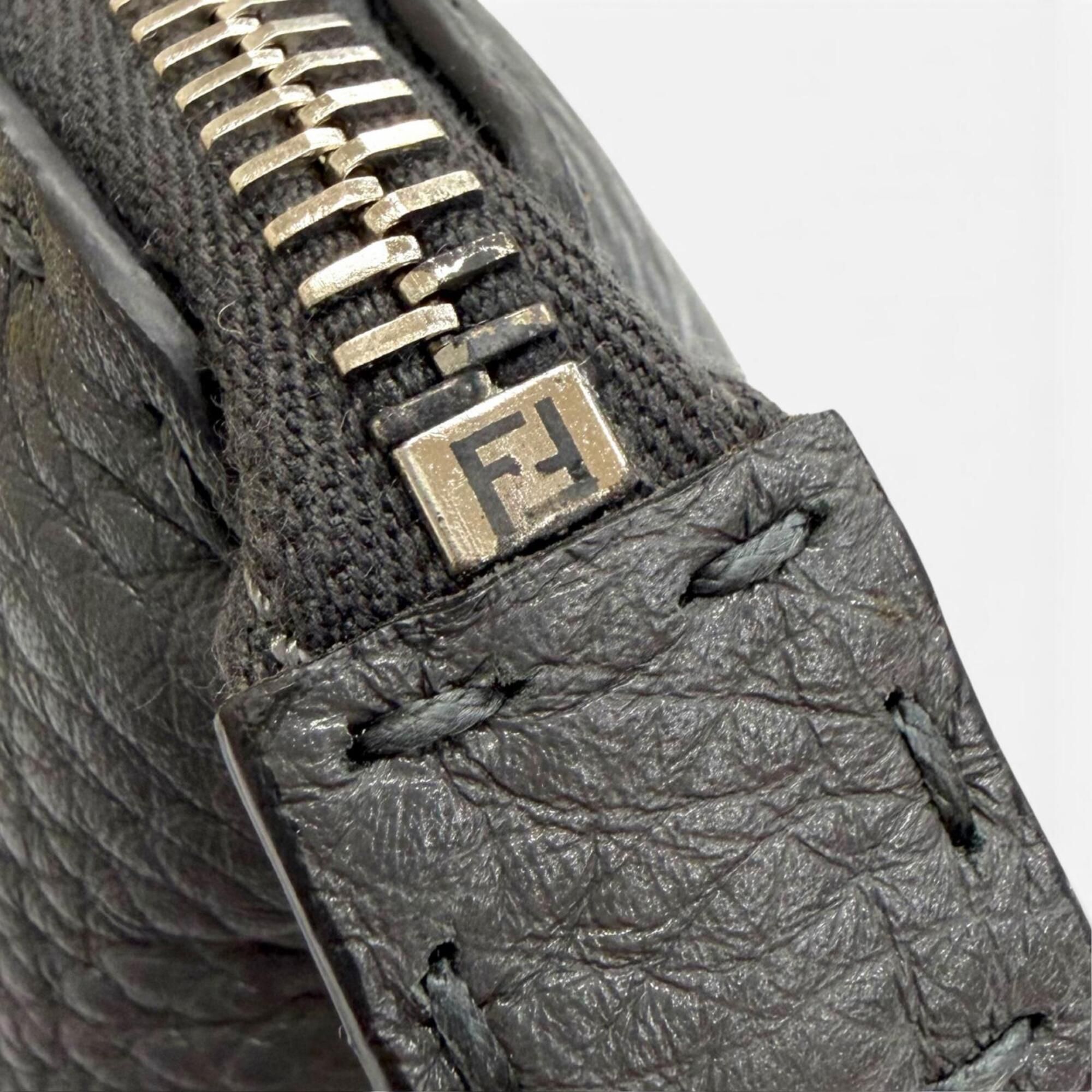 Leather Pouch (Pre-Owned) - Fendi - Modalova