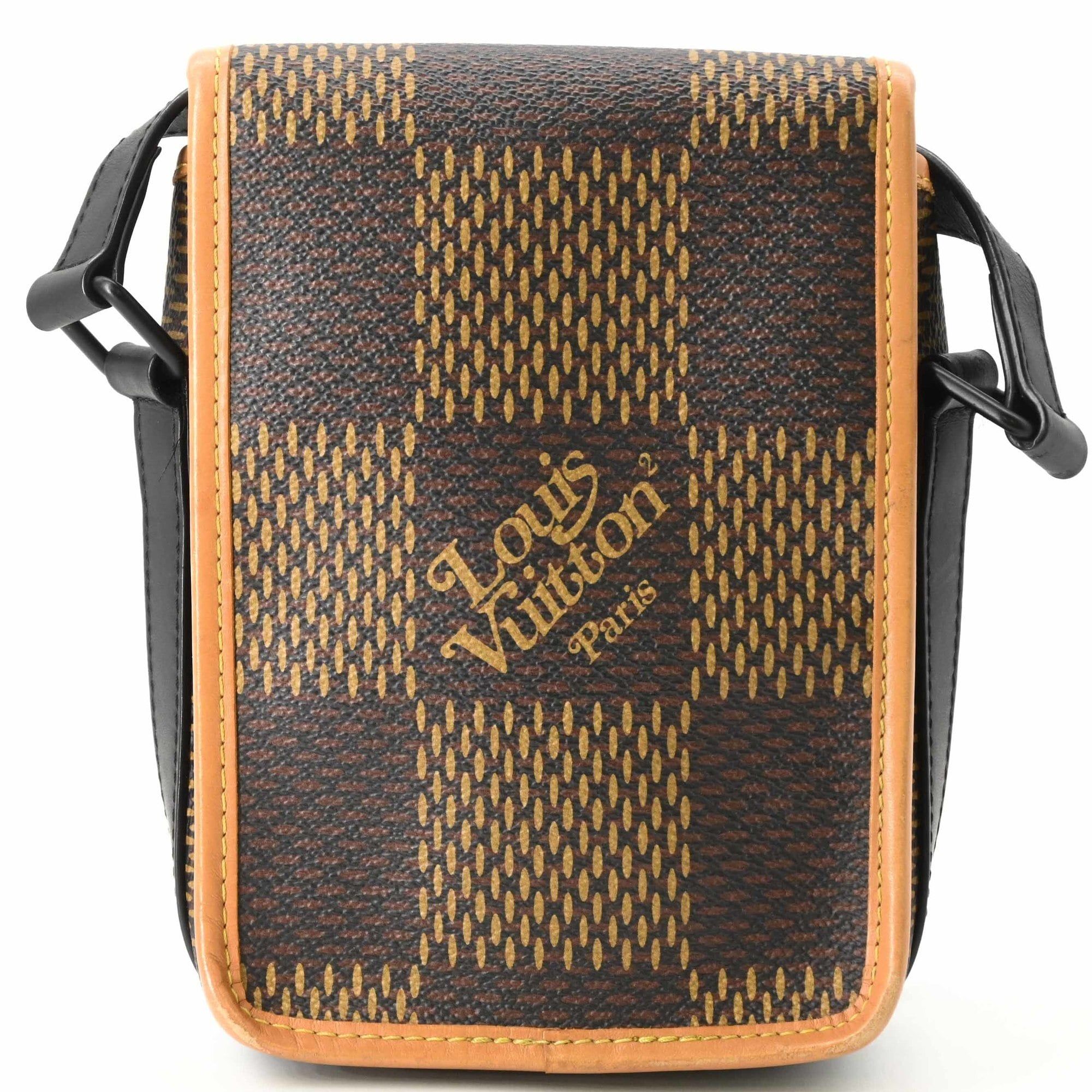 Canvas Shoulder Bag (Pre-Owned) - Louis Vuitton - Modalova