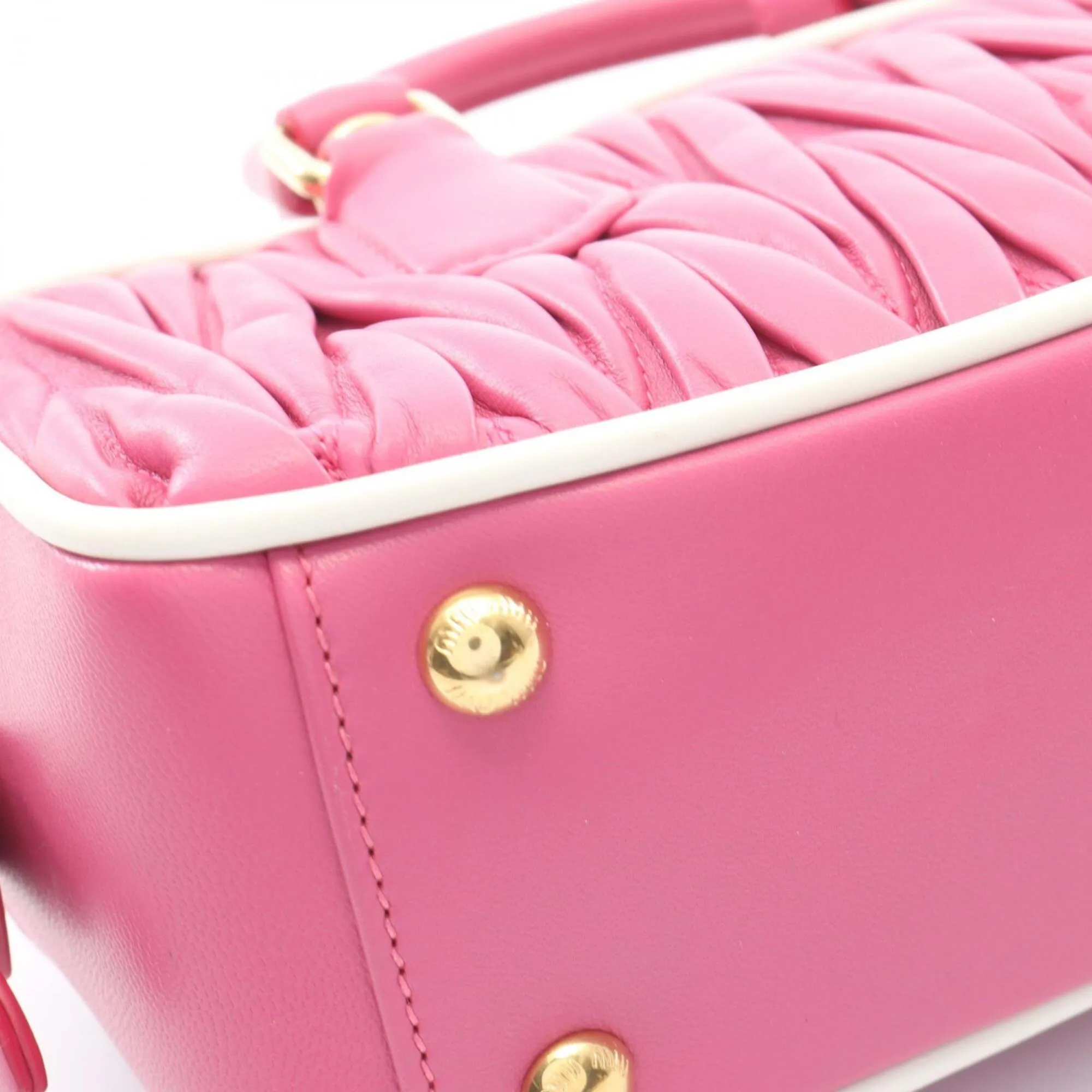 Matelasse Leather Handbag (Pre-Owned) - Miu Miu - Modalova