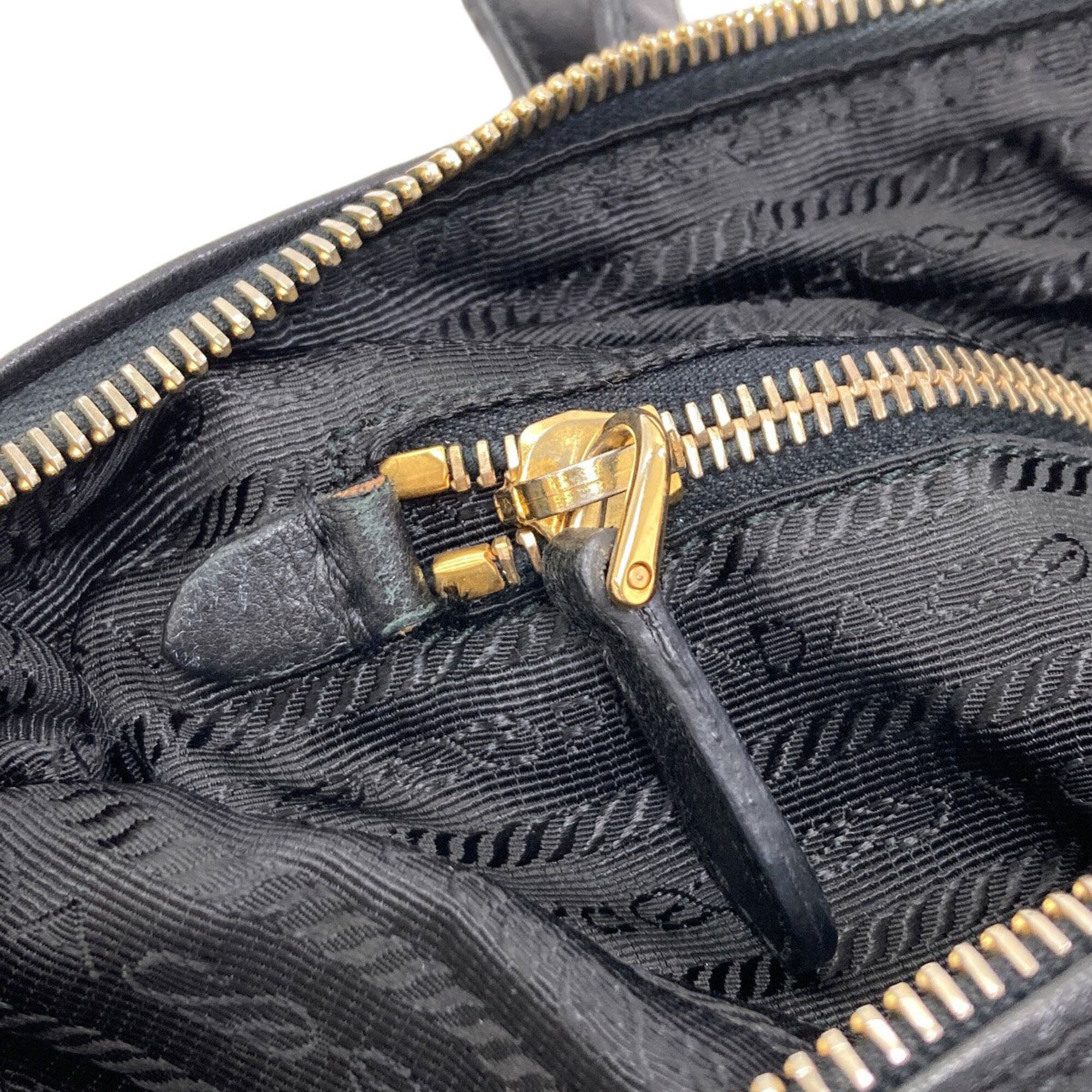 Nylon Shoulder Bag (Pre-Owned) - Prada - Modalova