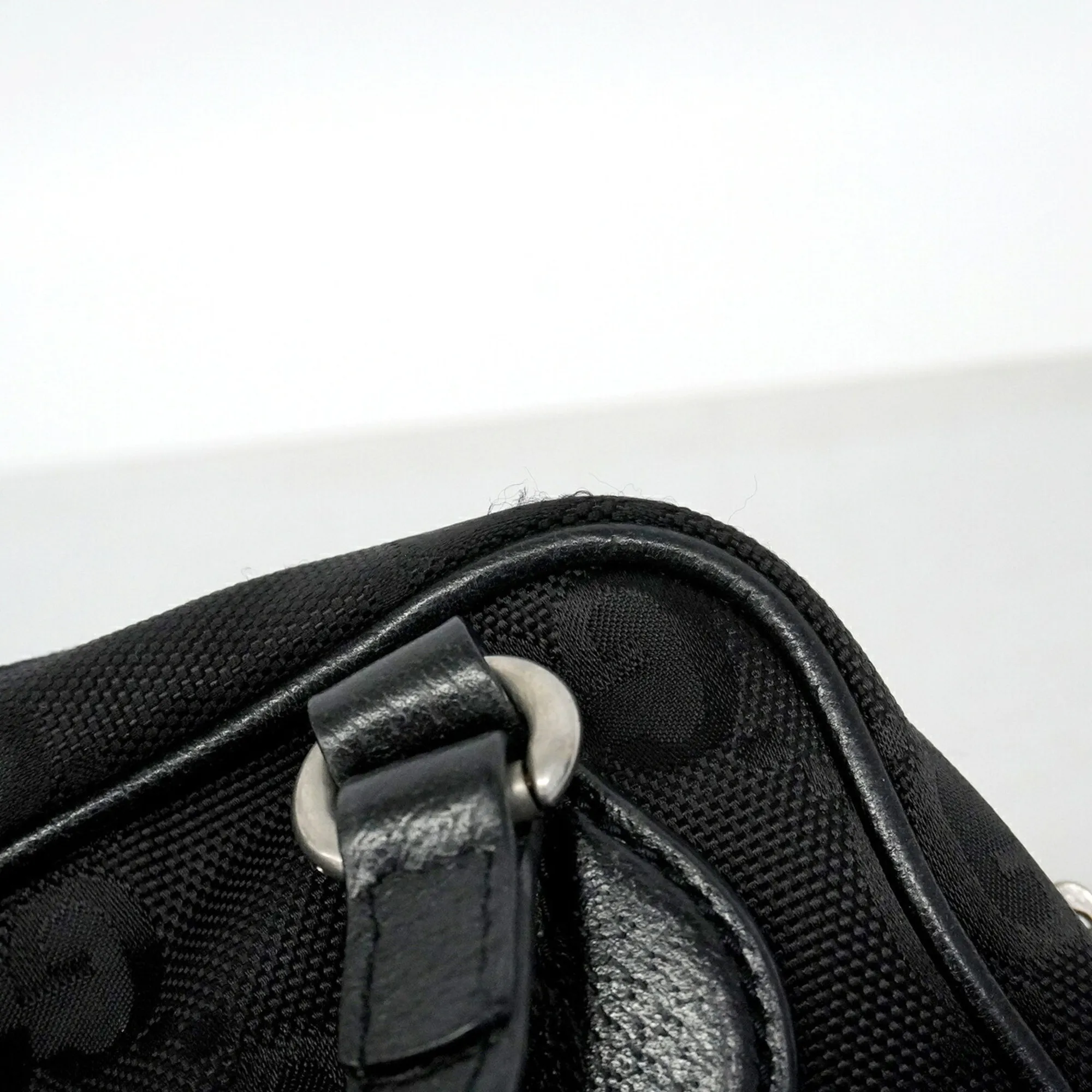 Nylon Handbag (Pre-Owned) - Gucci - Modalova