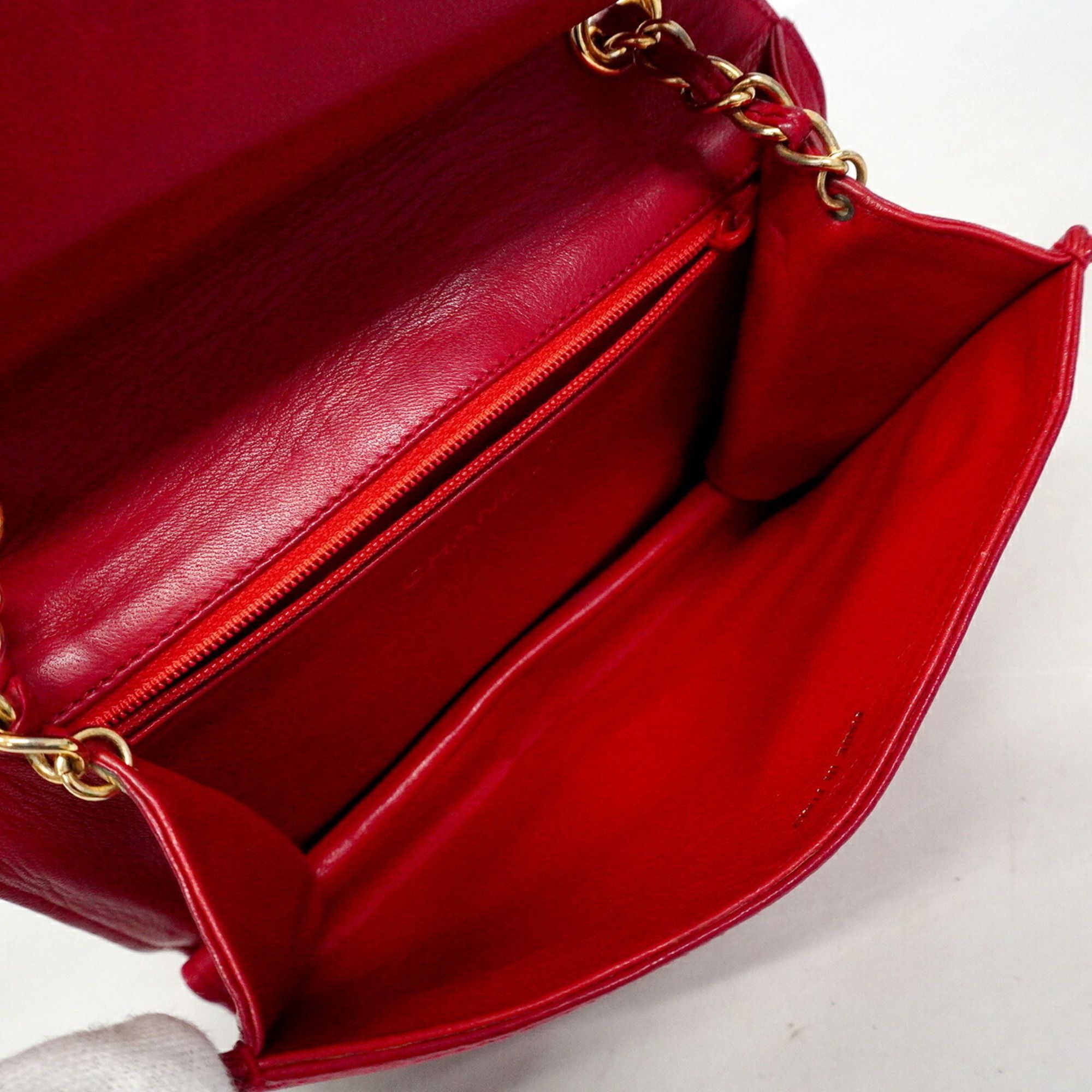 Leather Shoulder Bag (Pre-Owned) - Chanel - Modalova