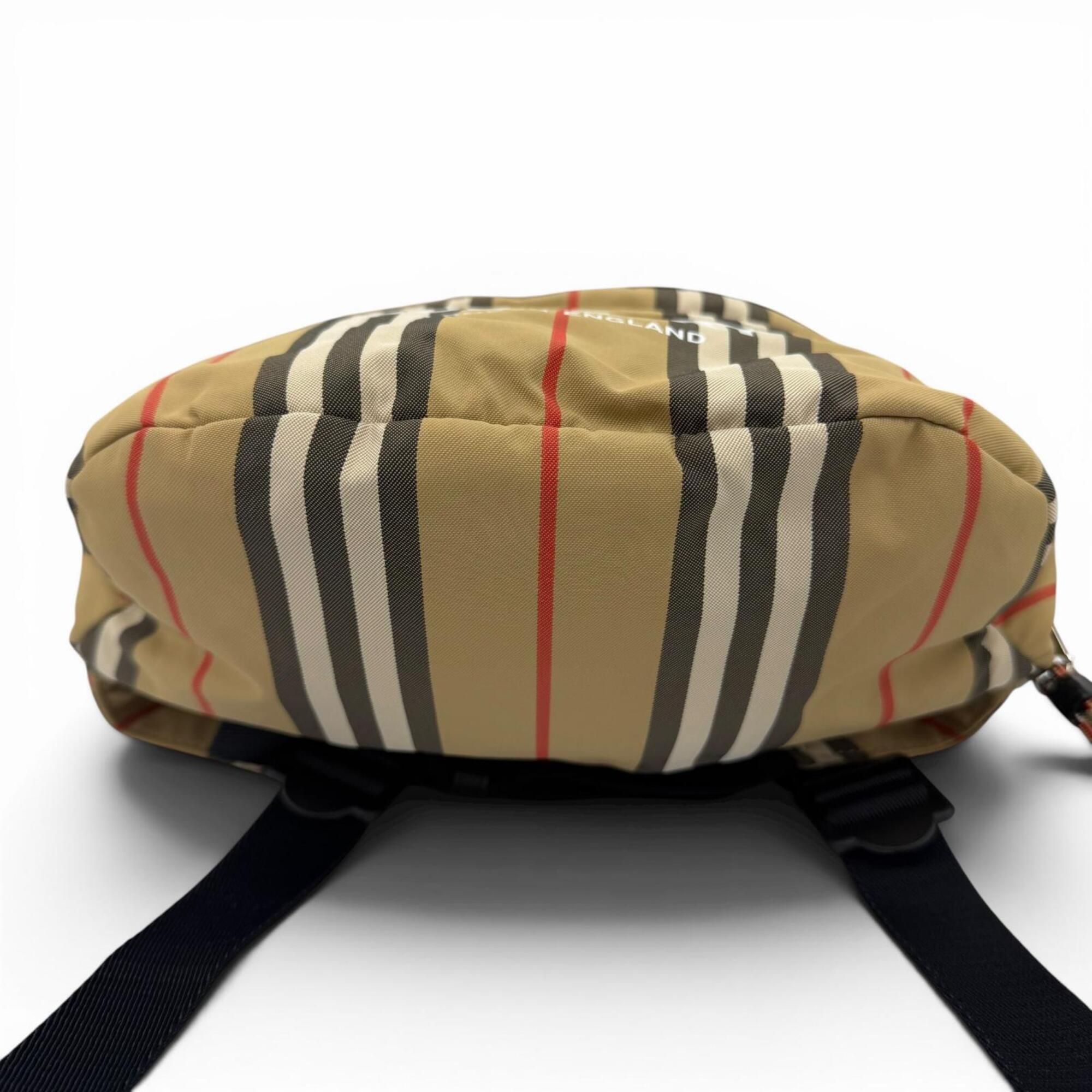 Nylon Leather Backpack Sling Bag (Pre-Owned) - Burberry - Modalova