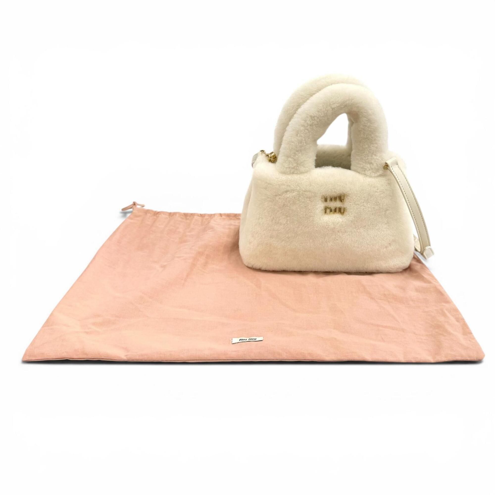 Fur Handbag (Pre-Owned) - Miu Miu - Modalova