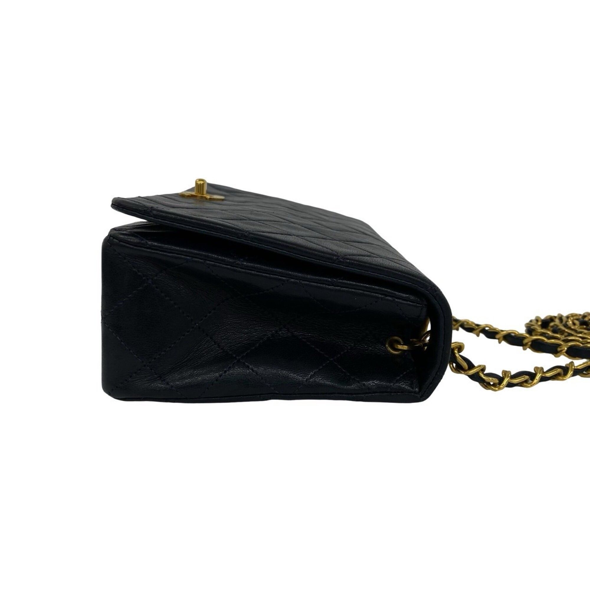 Leather Shoulder Bag (Pre-Owned) - Chanel - Modalova