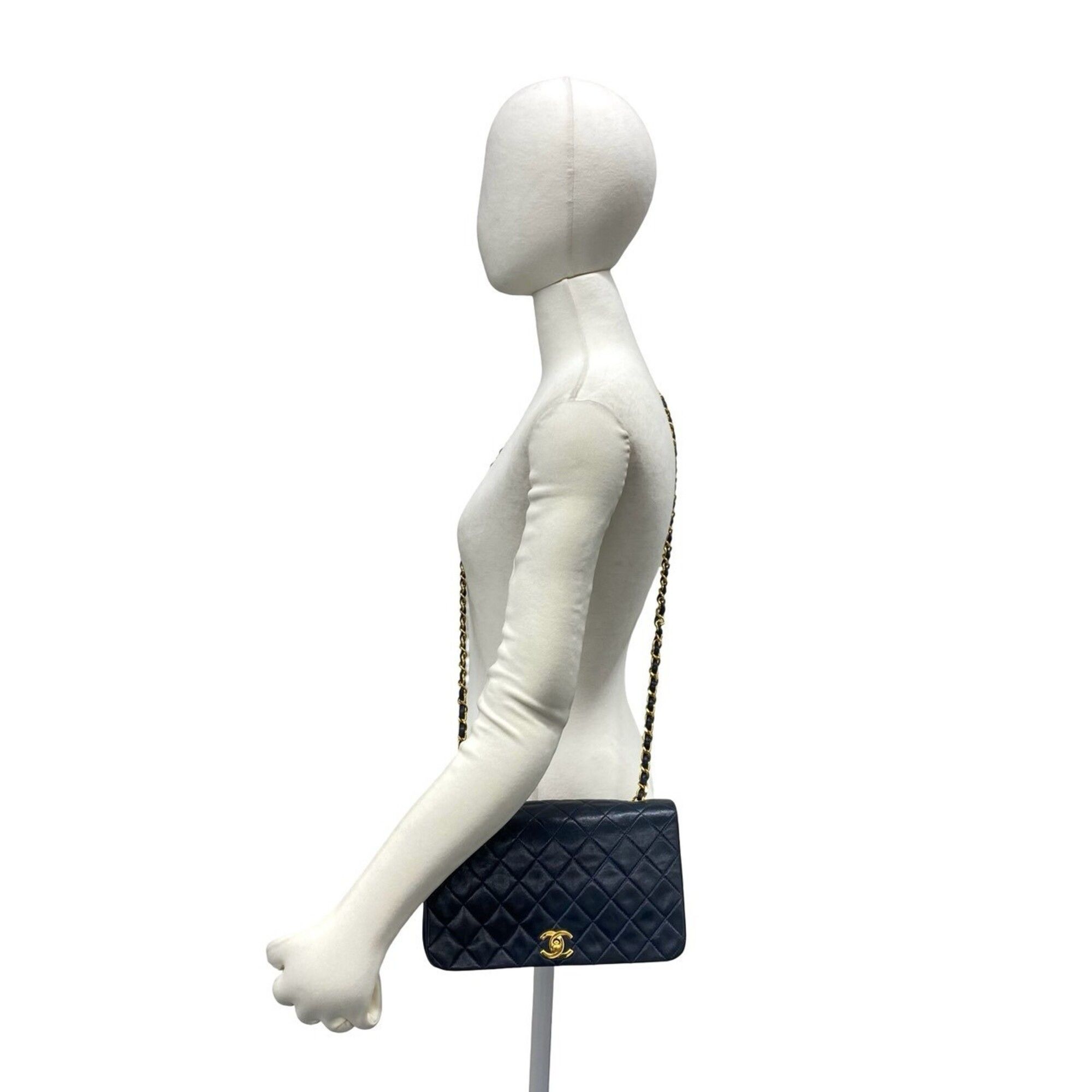 Leather Shoulder Bag (Pre-Owned) - Chanel - Modalova