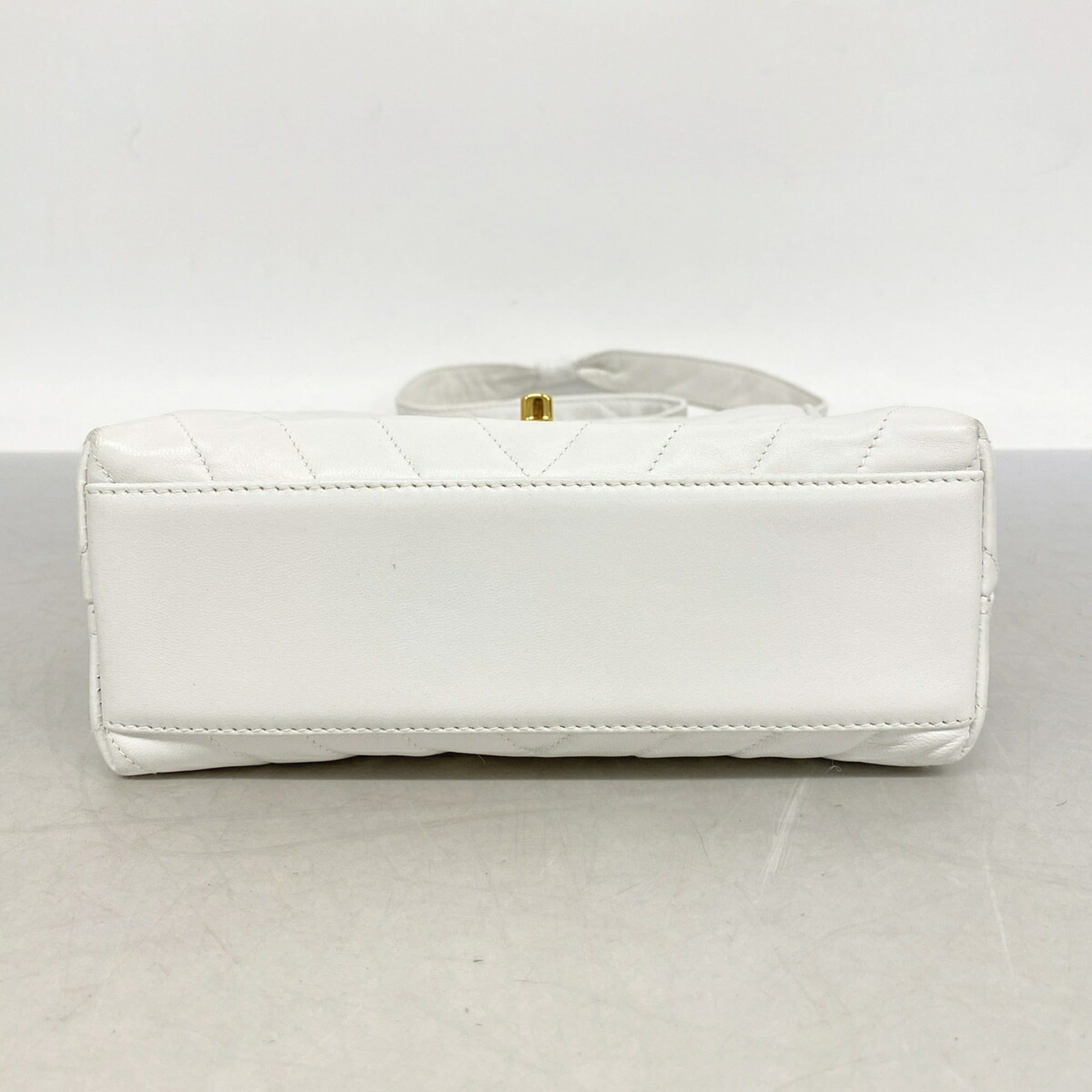 Leather Shoulder Bag (Pre-Owned) - Chanel - Modalova
