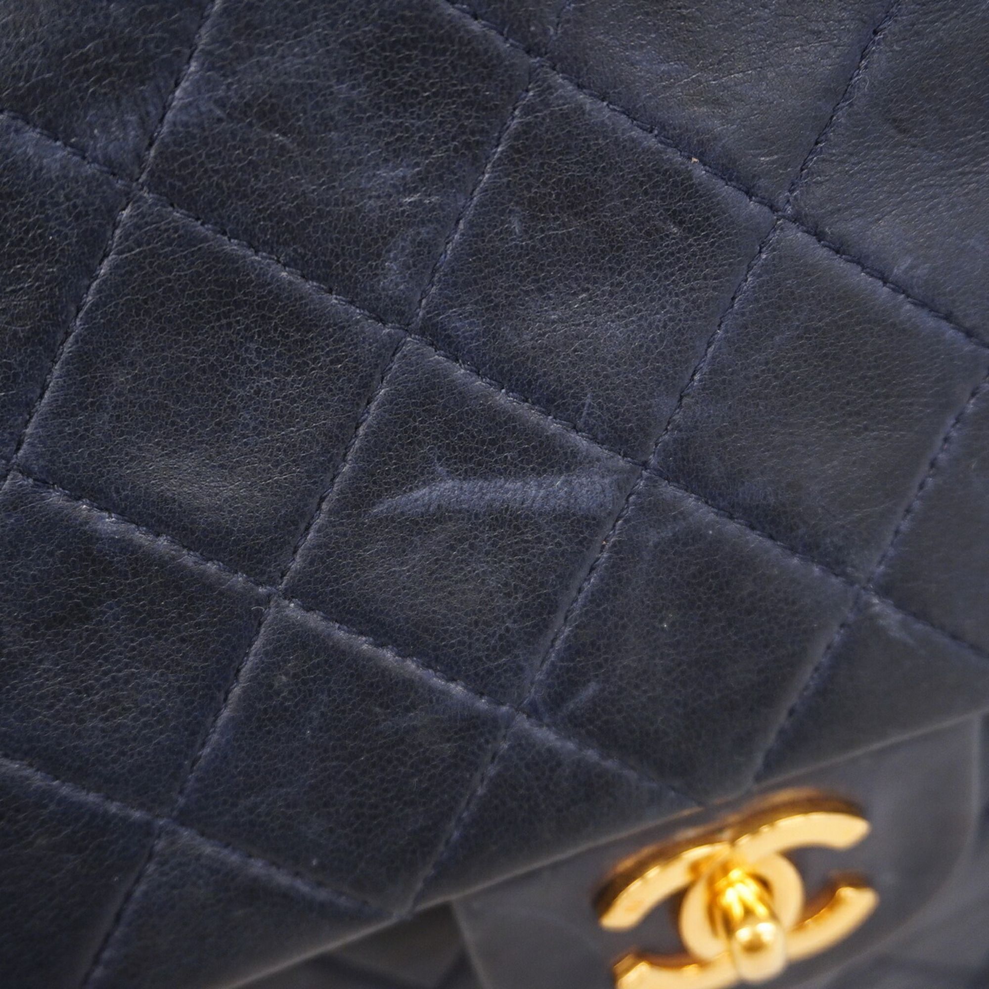 Leather Shoulder Bag (Pre-Owned) - Chanel - Modalova