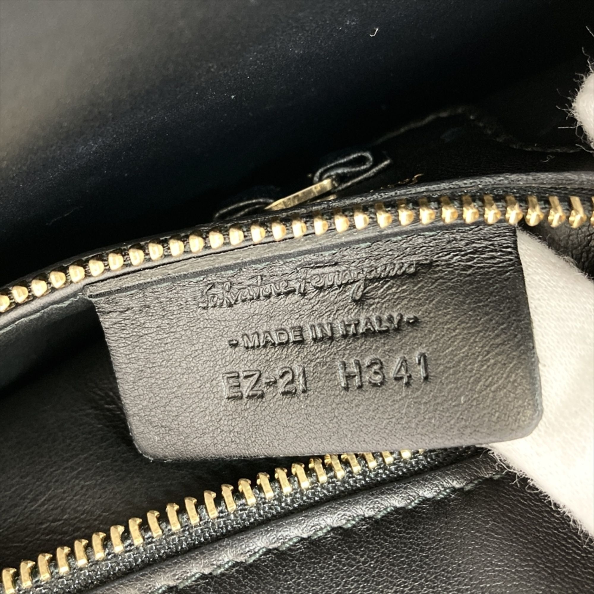 Leather Shoulder Bag (Pre-Owned) - Salvatore Ferragamo - Modalova