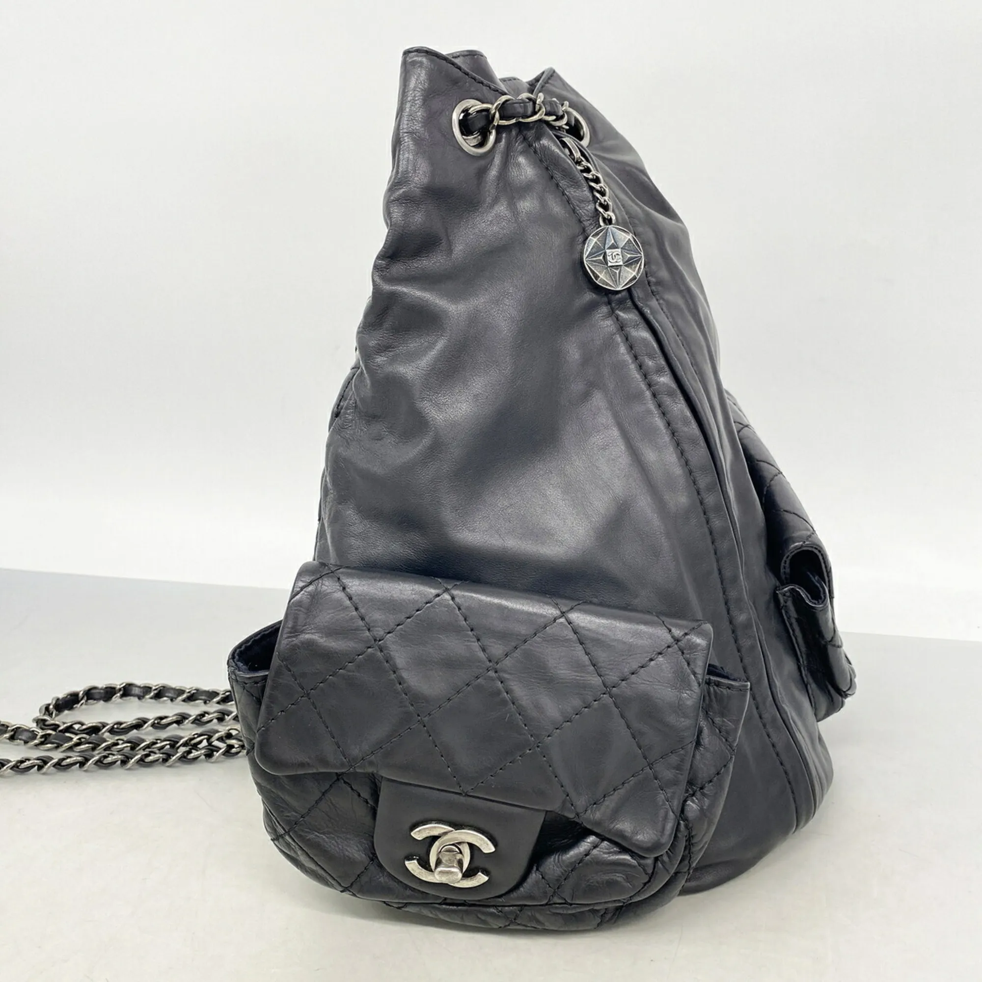 Leather Backpack (Pre-Owned) - Chanel - Modalova