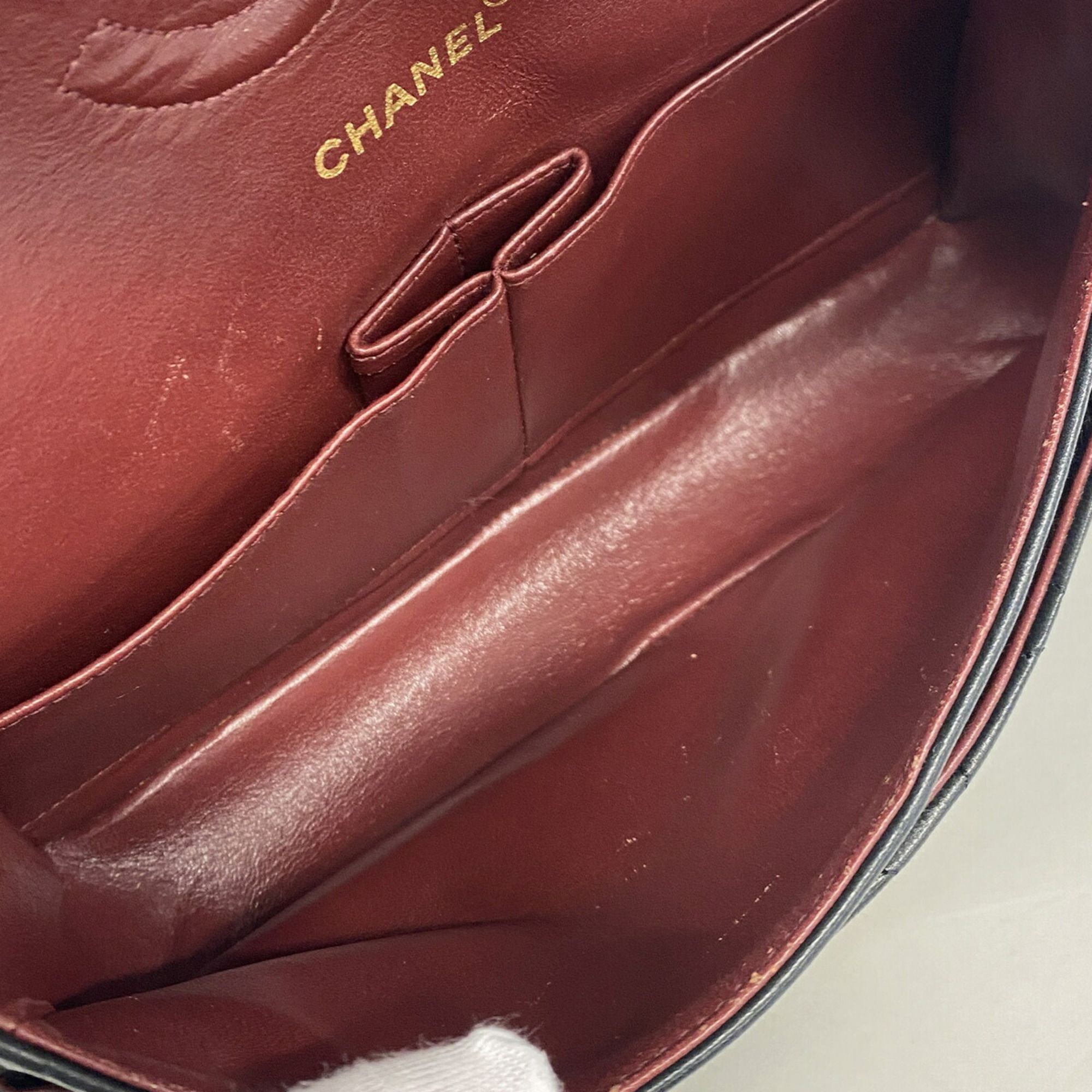 Leather Shoulder Bag (Pre-Owned) - Chanel - Modalova