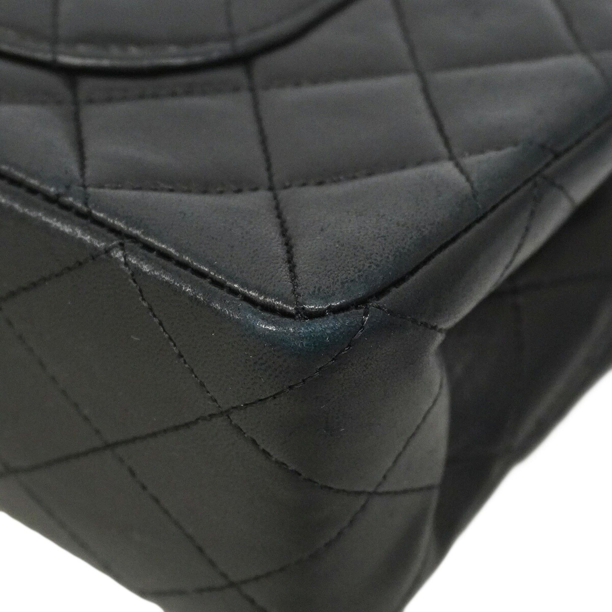 Leather Shoulder Bag (Pre-Owned) - Chanel - Modalova