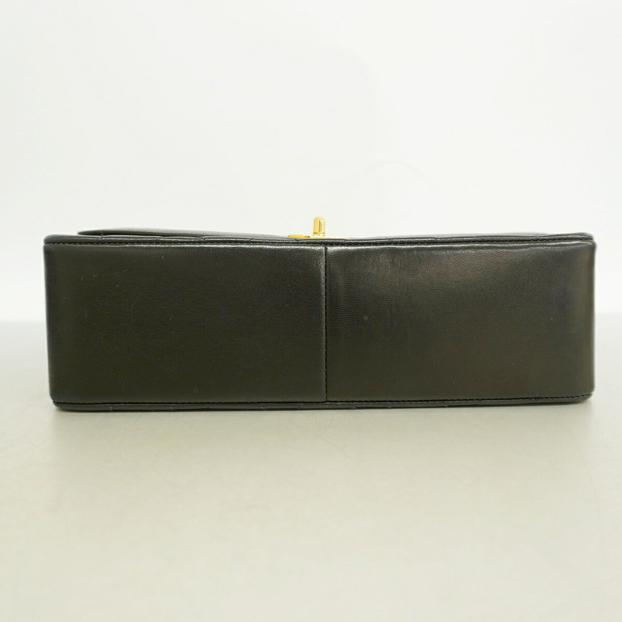 Leather Shoulder Bag (Pre-Owned) - Chanel - Modalova