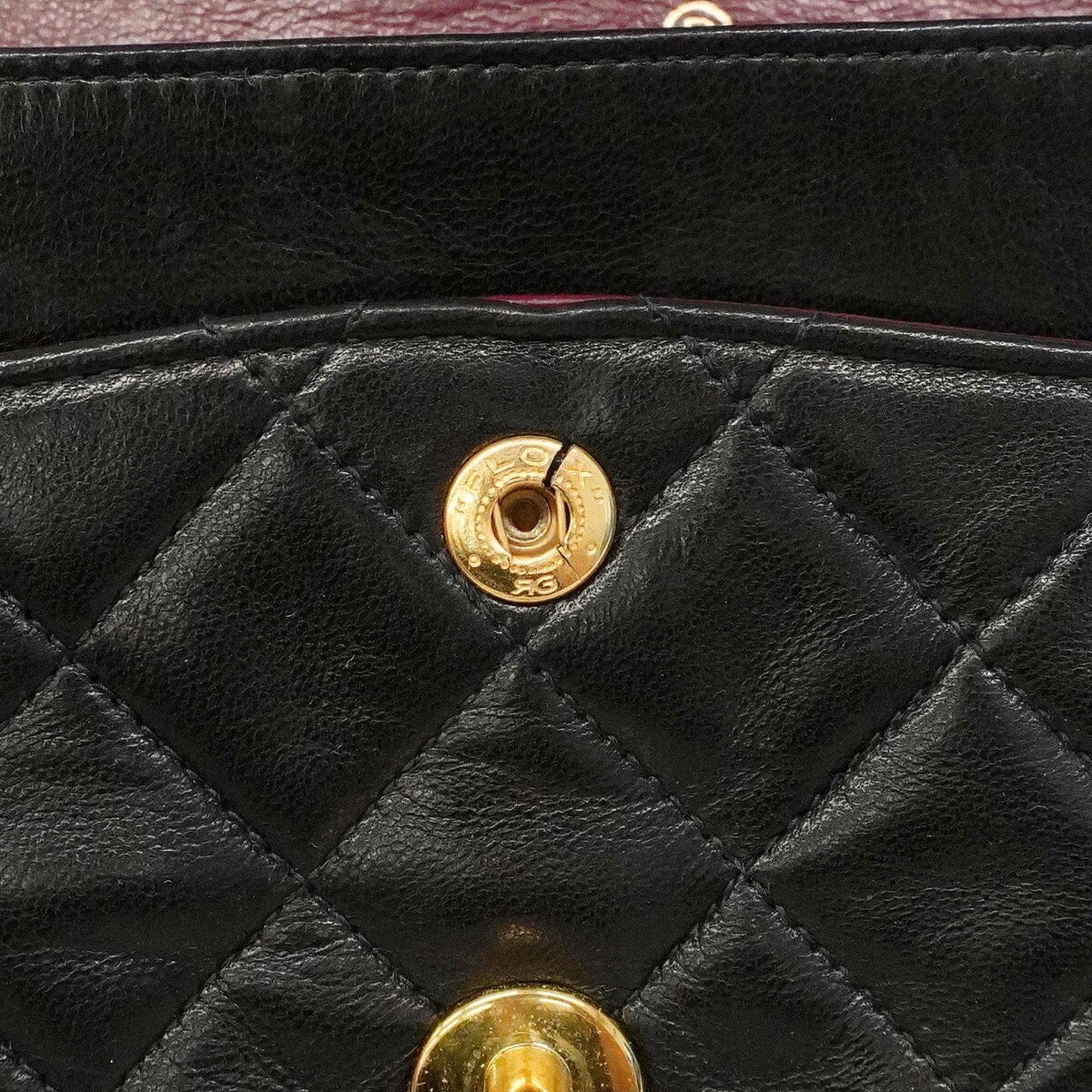Leather Shoulder Bag (Pre-Owned) - Chanel - Modalova